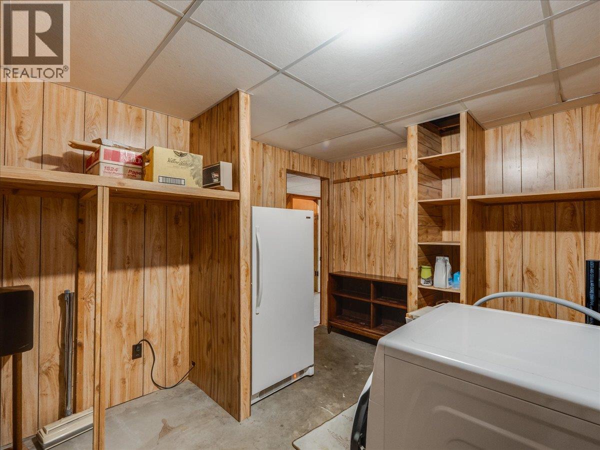 130 100th Street, Castlegar, British Columbia  V1N 3C5 - Photo 59 - 10375487