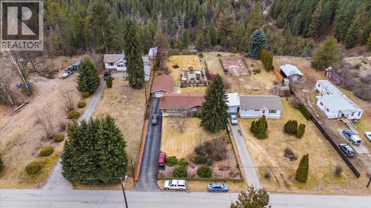130 100th Street, Castlegar, British Columbia  V1N 3C5 - Photo 63 - 10375487