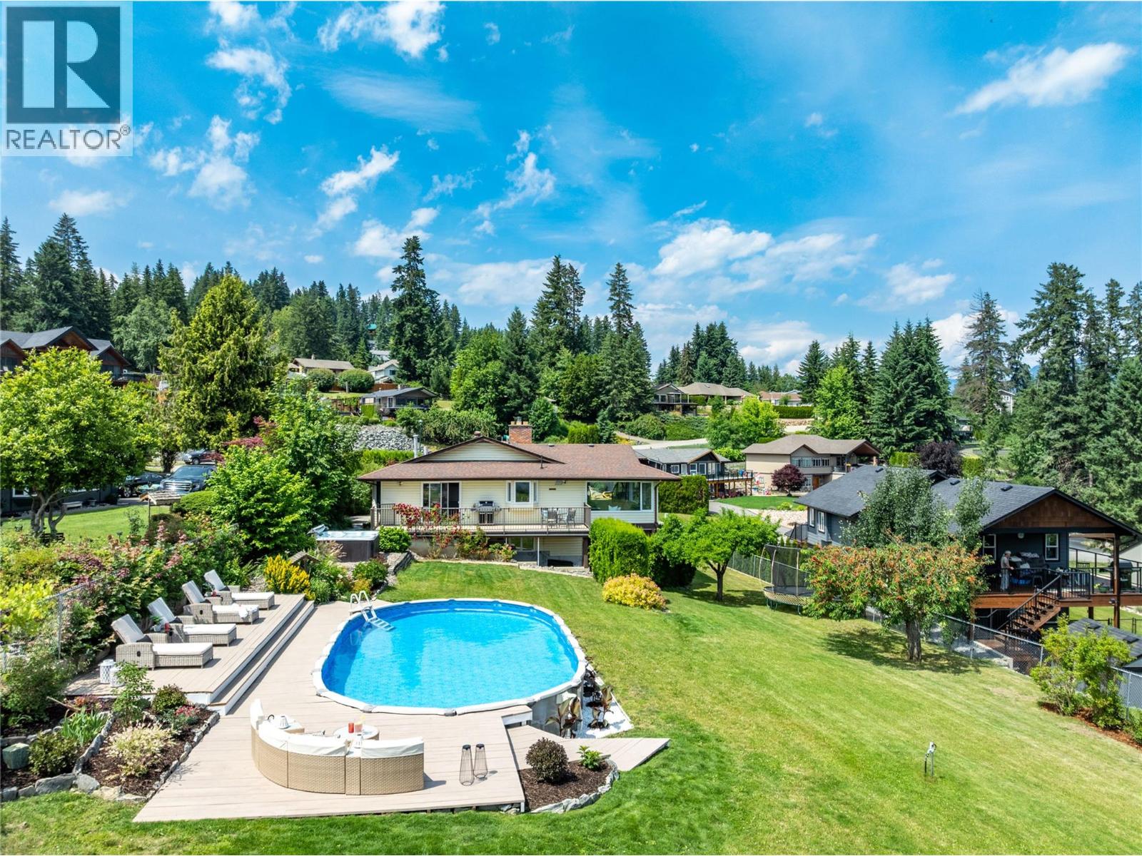 2484 Sunrise Boulevard, Blind Bay, British Columbia  V0E 2W2 - Photo 1 - 10375201