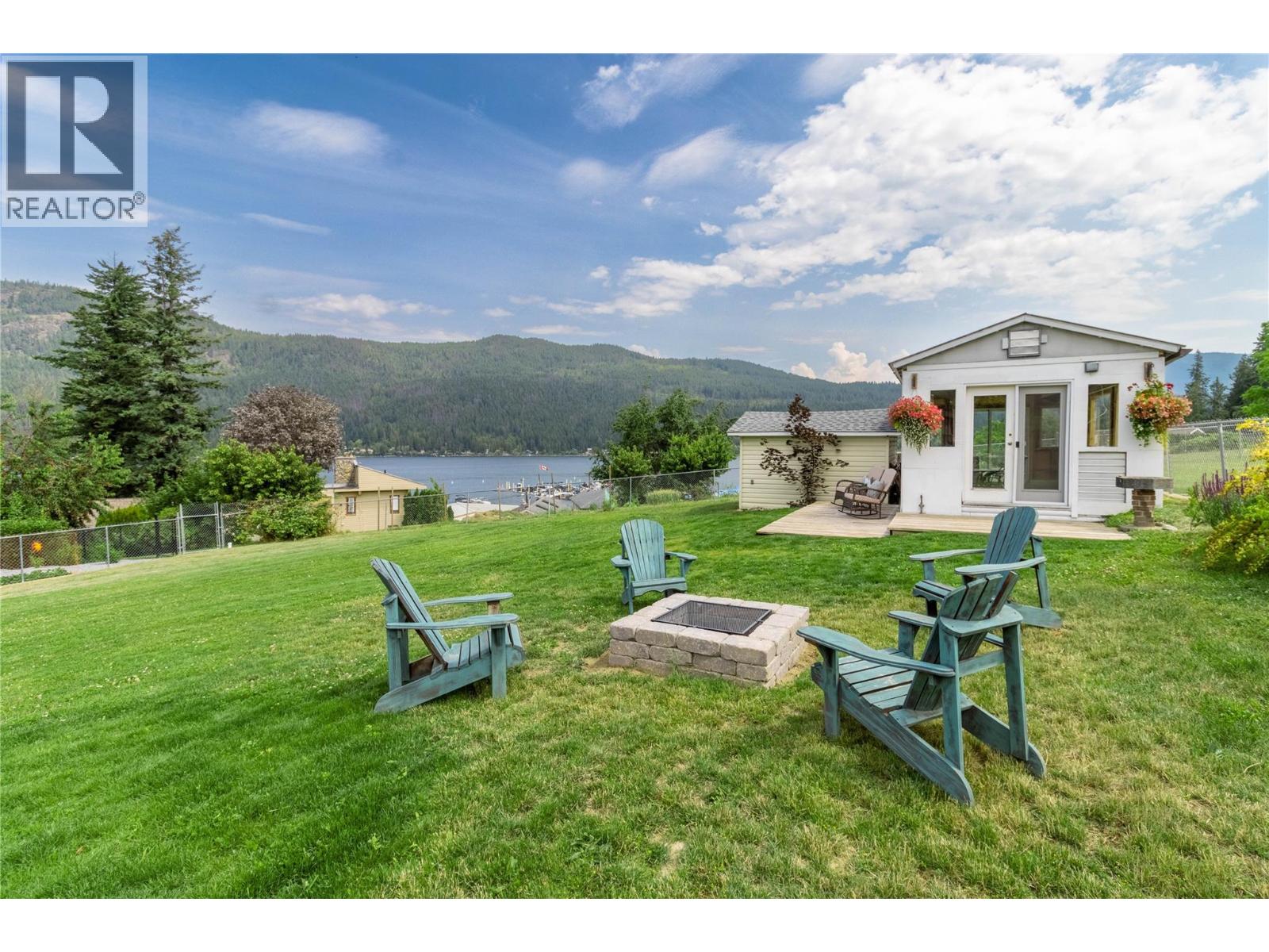2484 Sunrise Boulevard, Blind Bay, British Columbia  V0E 2W2 - Photo 10 - 10375201