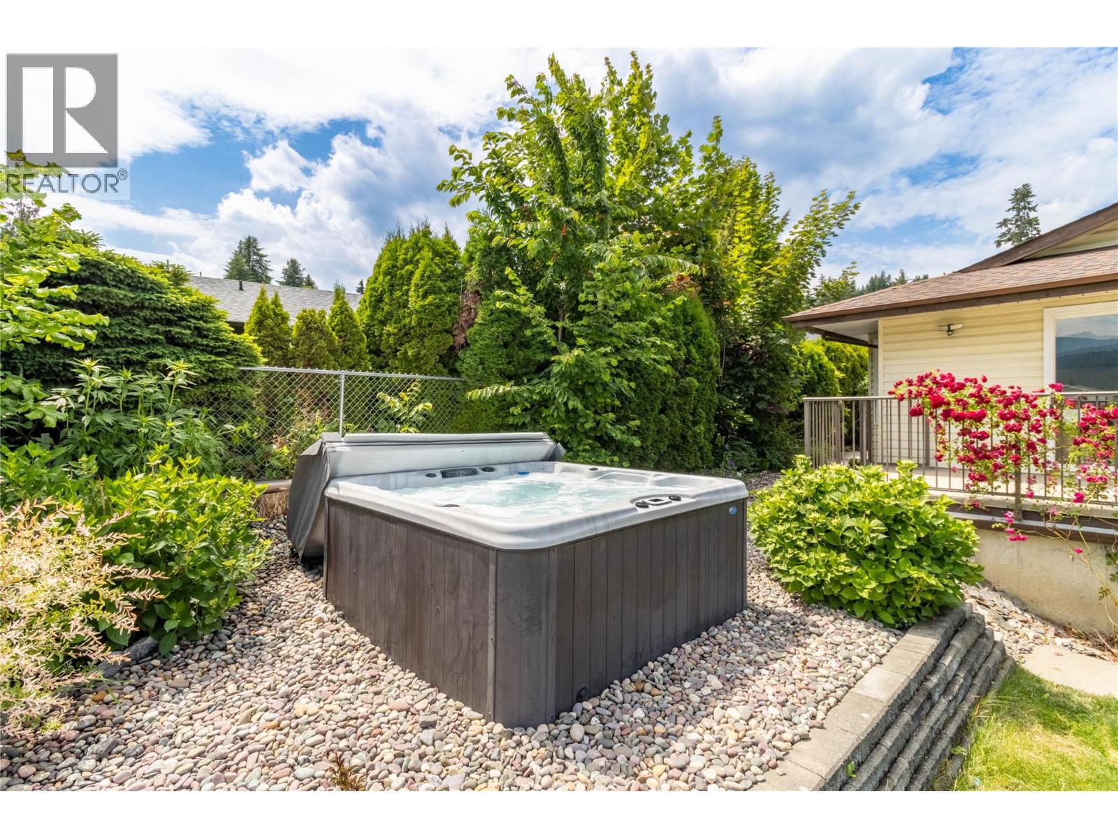 2484 Sunrise Boulevard, Blind Bay, British Columbia  V0E 2W2 - Photo 17 - 10375201