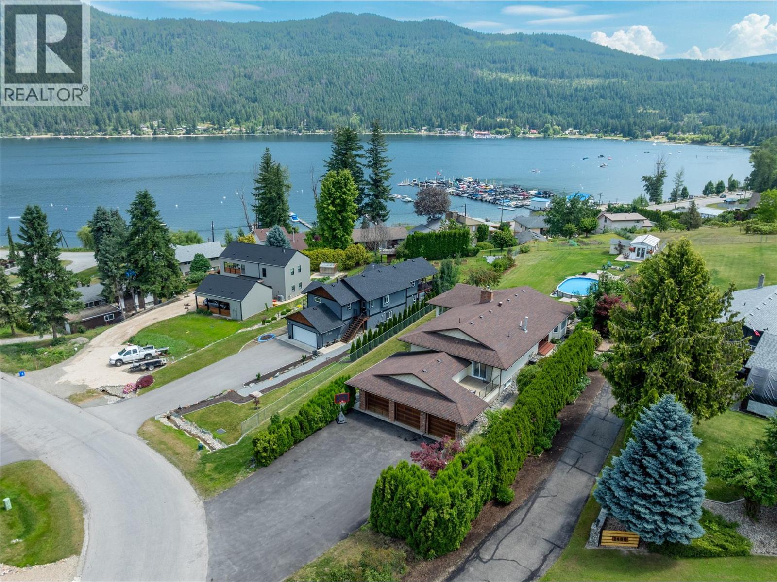 2484 Sunrise Boulevard, Blind Bay, British Columbia  V0E 2W2 - Photo 2 - 10375201