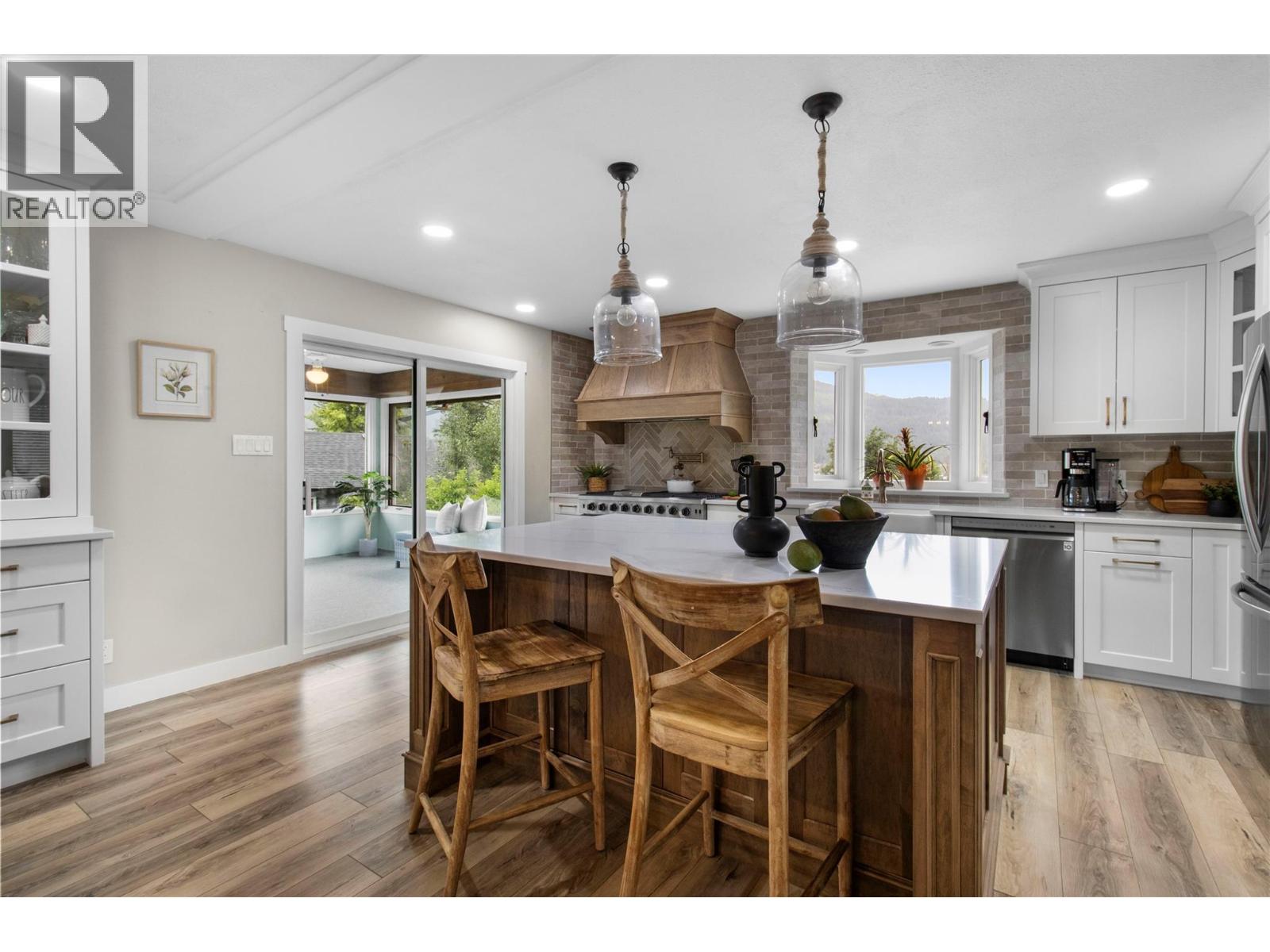 2484 Sunrise Boulevard, Blind Bay, British Columbia  V0E 2W2 - Photo 25 - 10375201