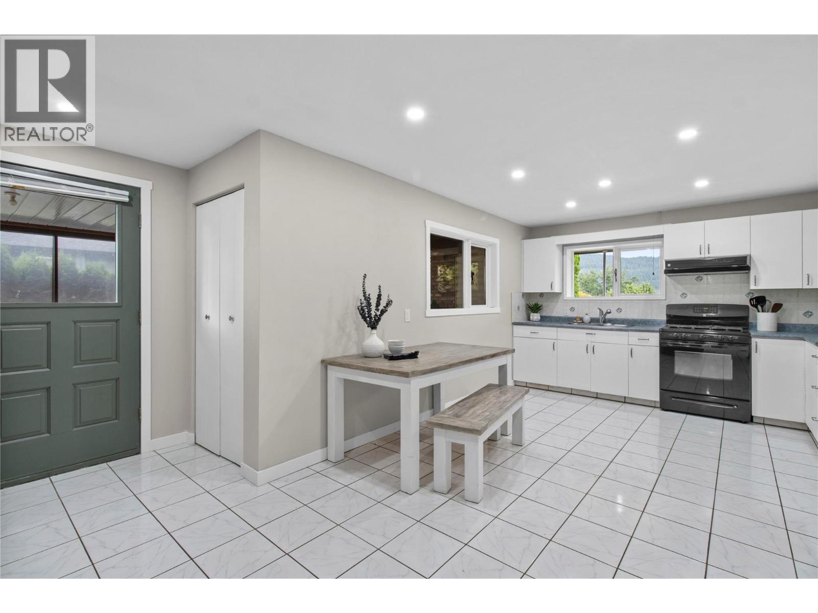 2484 Sunrise Boulevard, Blind Bay, British Columbia  V0E 2W2 - Photo 53 - 10375201