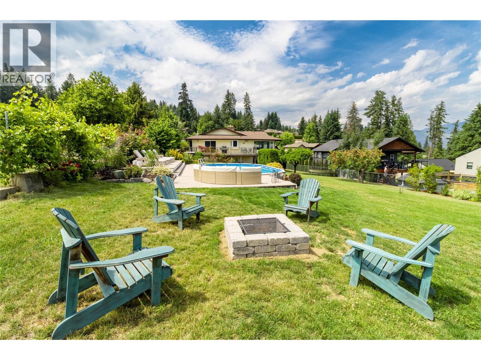 2484 Sunrise Boulevard, Blind Bay, British Columbia  V0E 2W2 - Photo 9 - 10375201