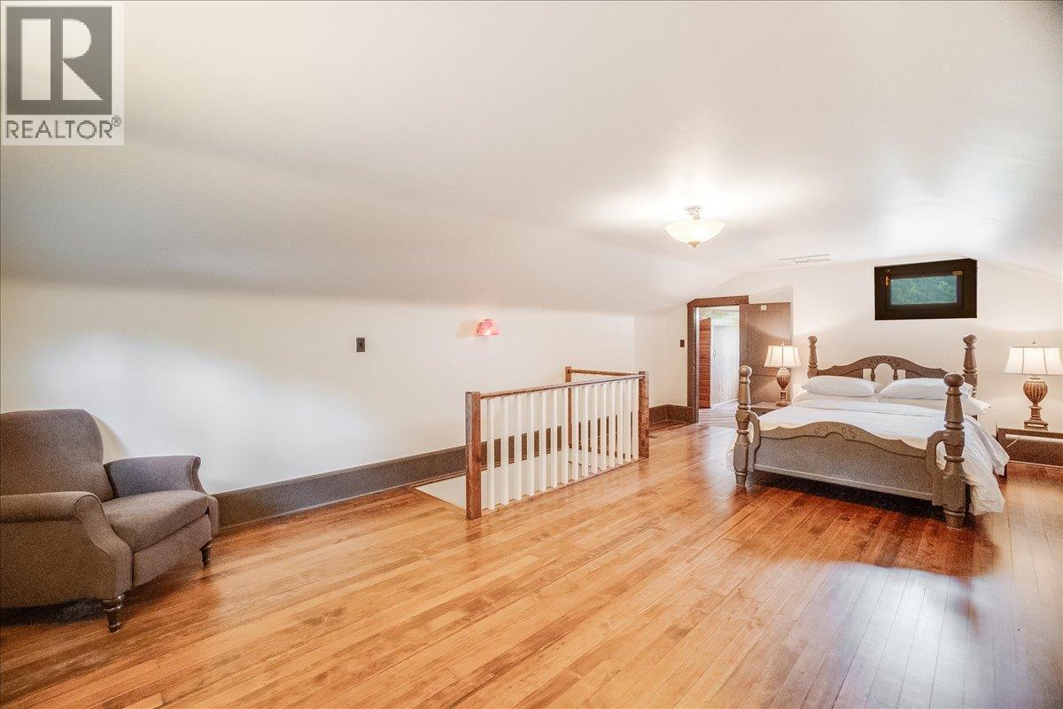 417 Hamilton Avenue, Nelson, British Columbia  V1L 3G1 - Photo 40 - 10374902