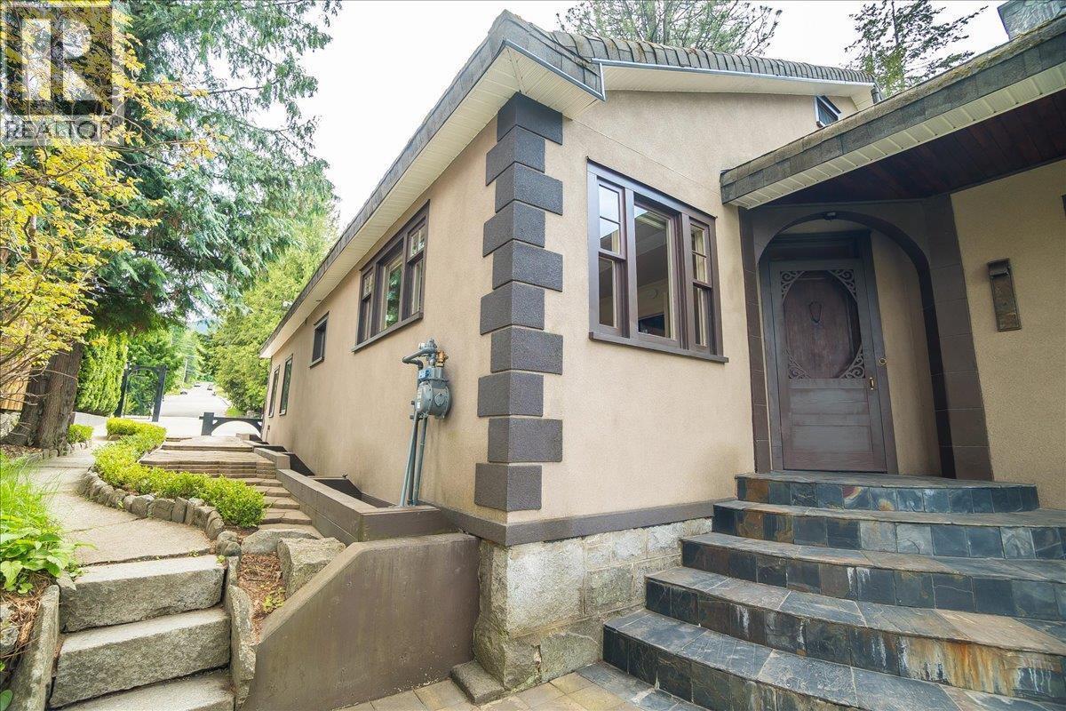 417 Hamilton Avenue, Nelson, British Columbia  V1L 3G1 - Photo 59 - 10374902