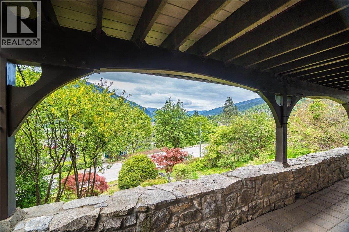 417 Hamilton Avenue, Nelson, British Columbia  V1L 3G1 - Photo 64 - 10374902