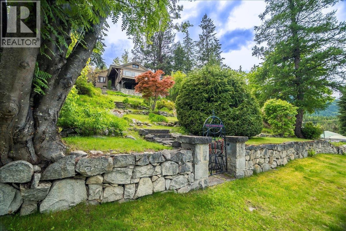 417 Hamilton Avenue, Nelson, British Columbia  V1L 3G1 - Photo 74 - 10374902