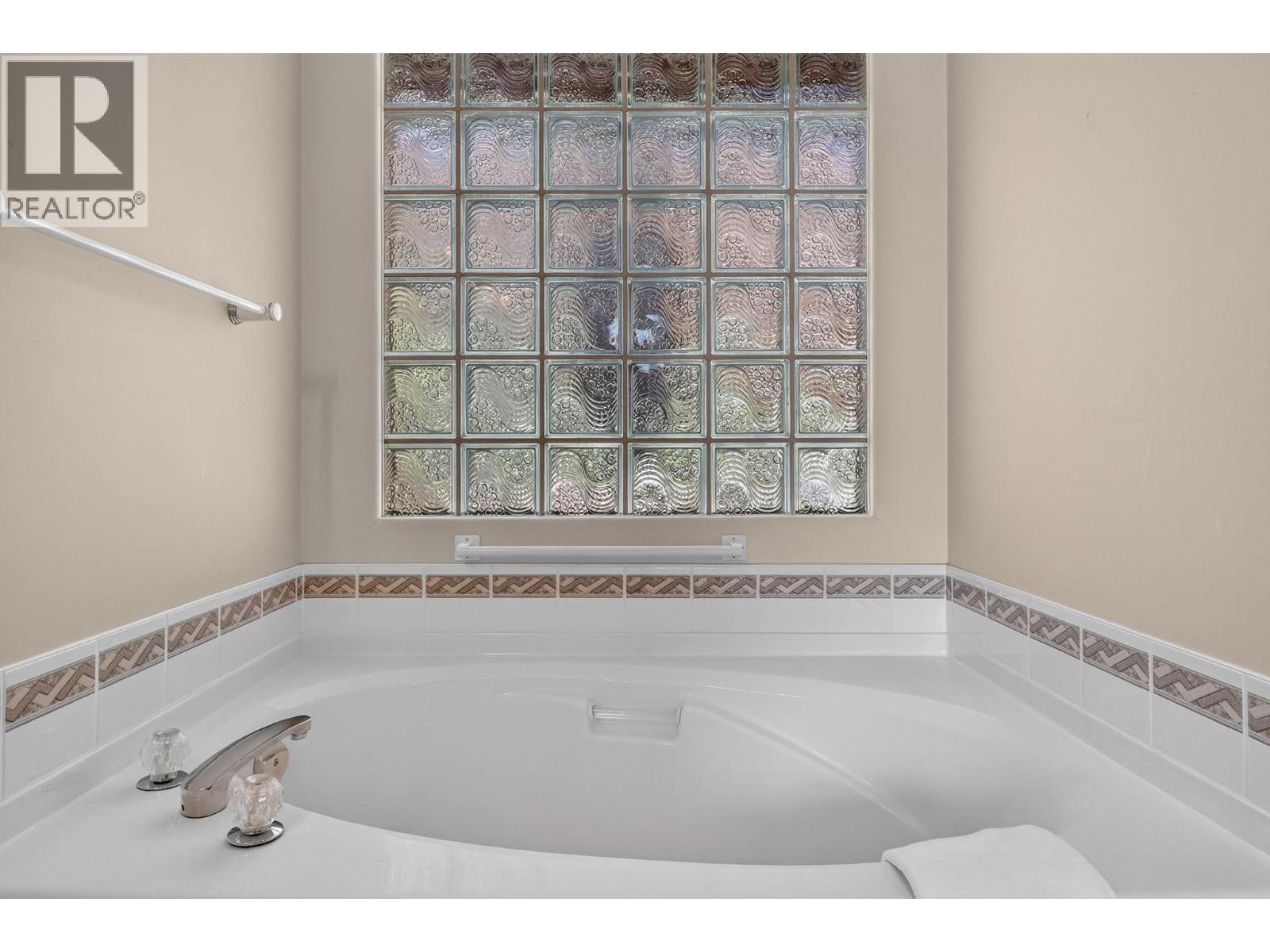 5220 Sutherland Road, Peachland, British Columbia  V0H 1X0 - Photo 35 - 10372486