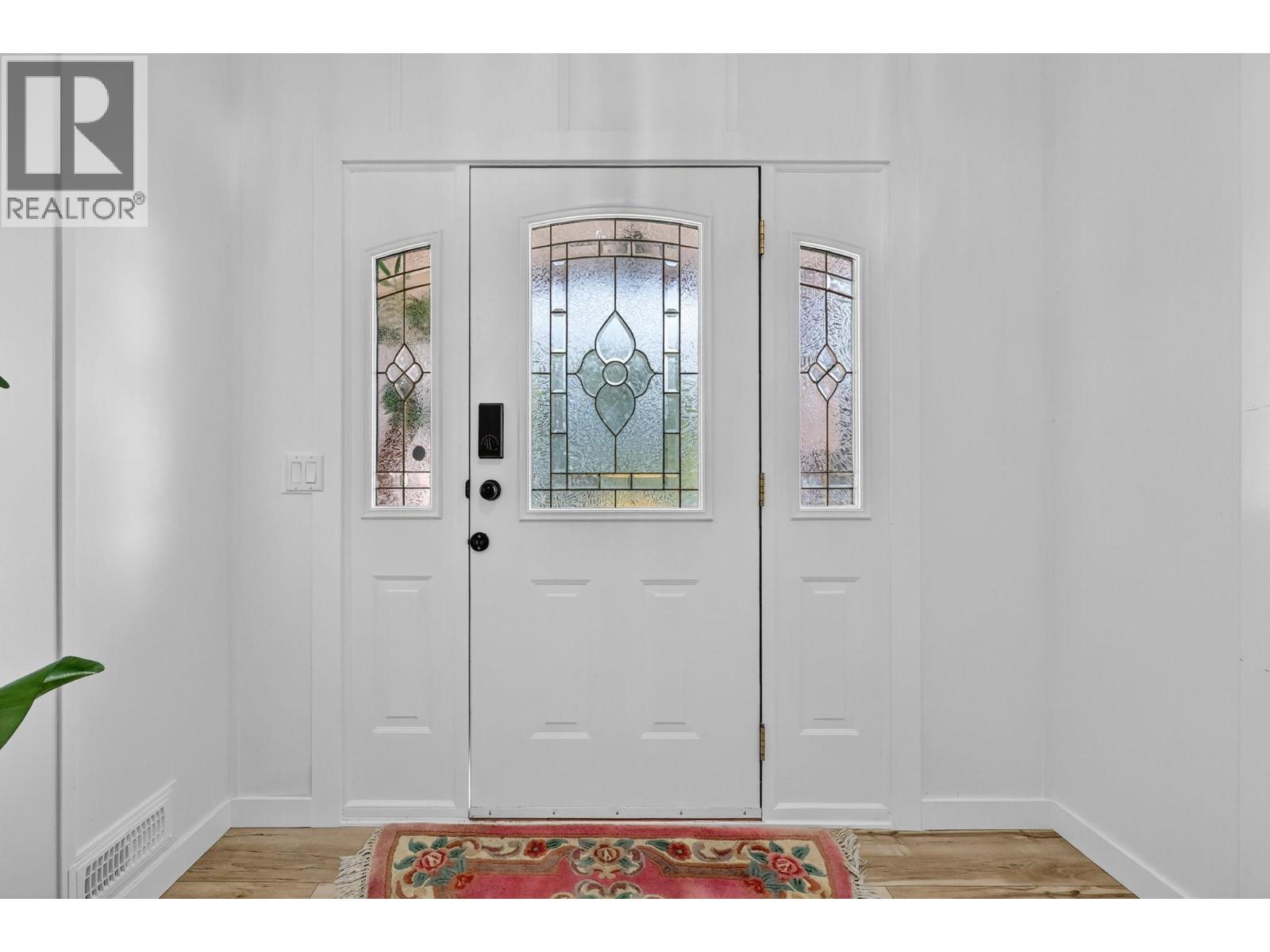 5220 Sutherland Road, Peachland, British Columbia  V0H 1X0 - Photo 6 - 10372486