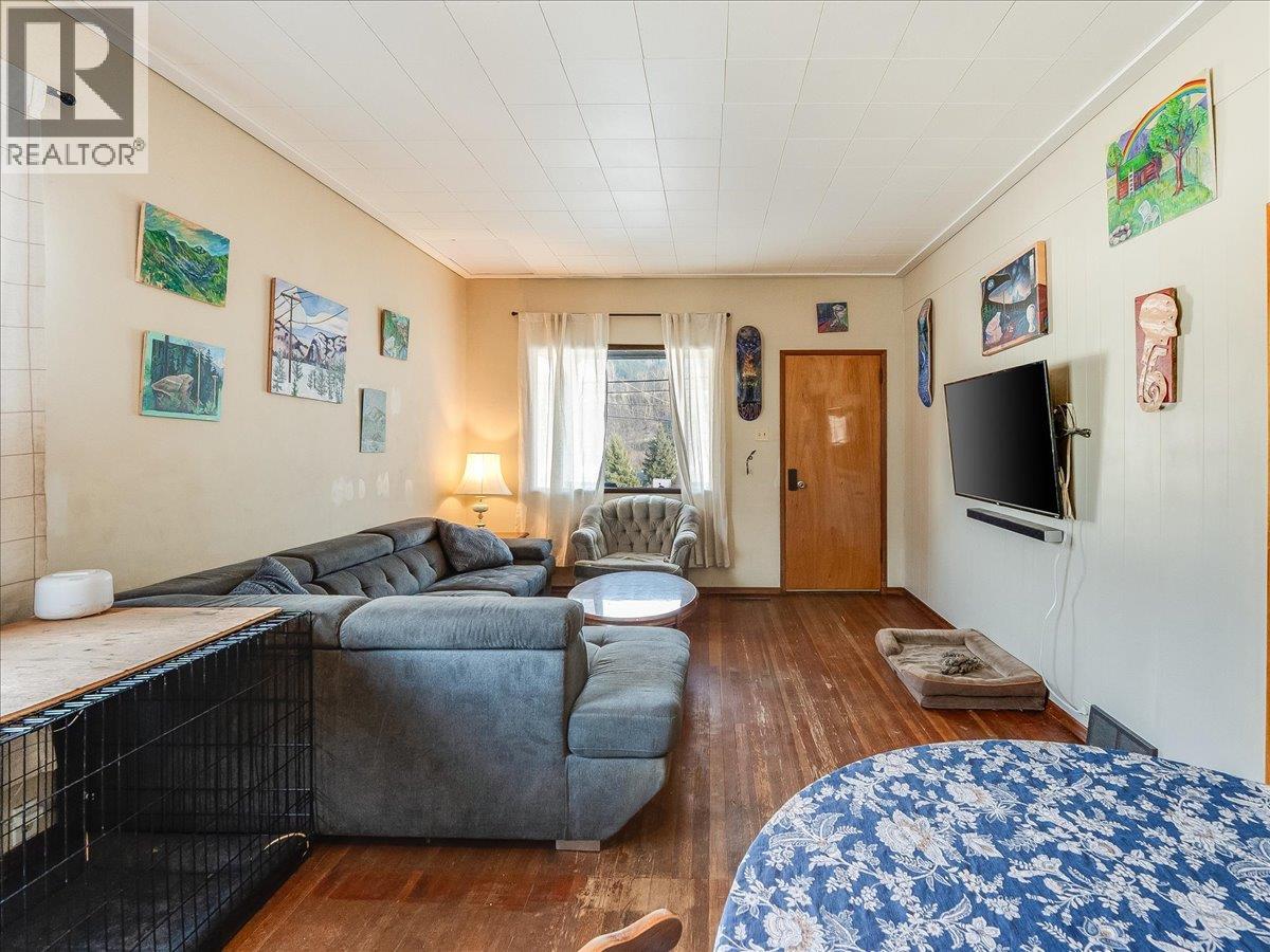 1706 Fourth Avenue, Trail, British Columbia  V1R 1S8 - Photo 24 - 10375475