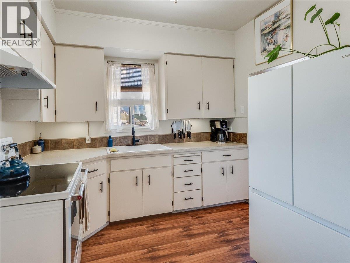 1706 Fourth Avenue, Trail, British Columbia  V1R 1S8 - Photo 28 - 10375475