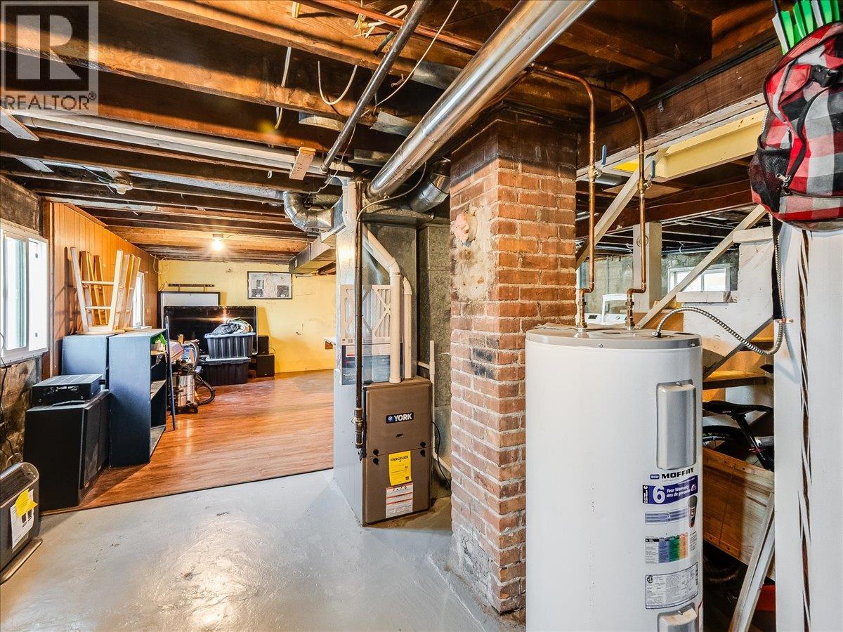 1706 Fourth Avenue, Trail, British Columbia  V1R 1S8 - Photo 38 - 10375475