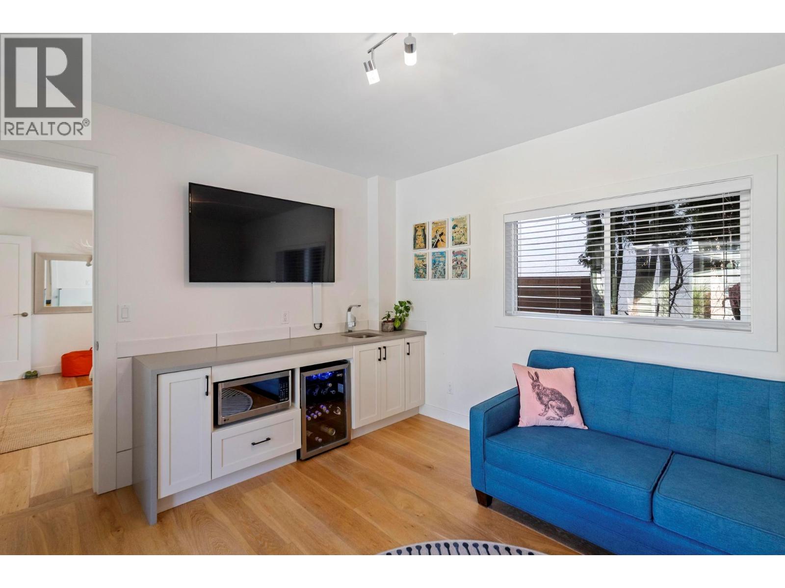 1420 Inkar Road, Kelowna, British Columbia  V1Y 8H7 - Photo 19 - 10375566