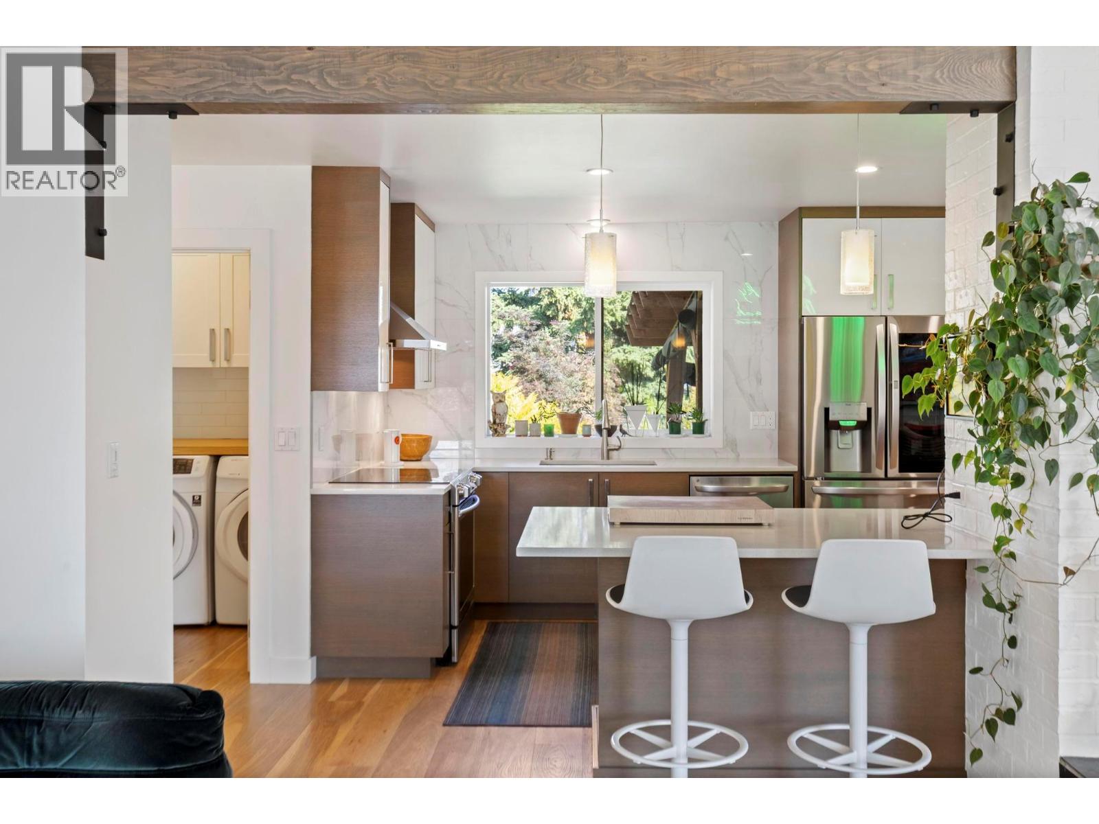 1420 Inkar Road, Kelowna, British Columbia  V1Y 8H7 - Photo 3 - 10375566