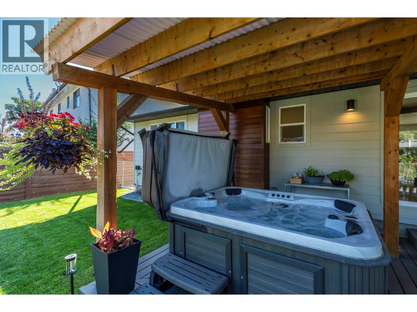 1420 Inkar Road, Kelowna, British Columbia  V1Y 8H7 - Photo 31 - 10375566