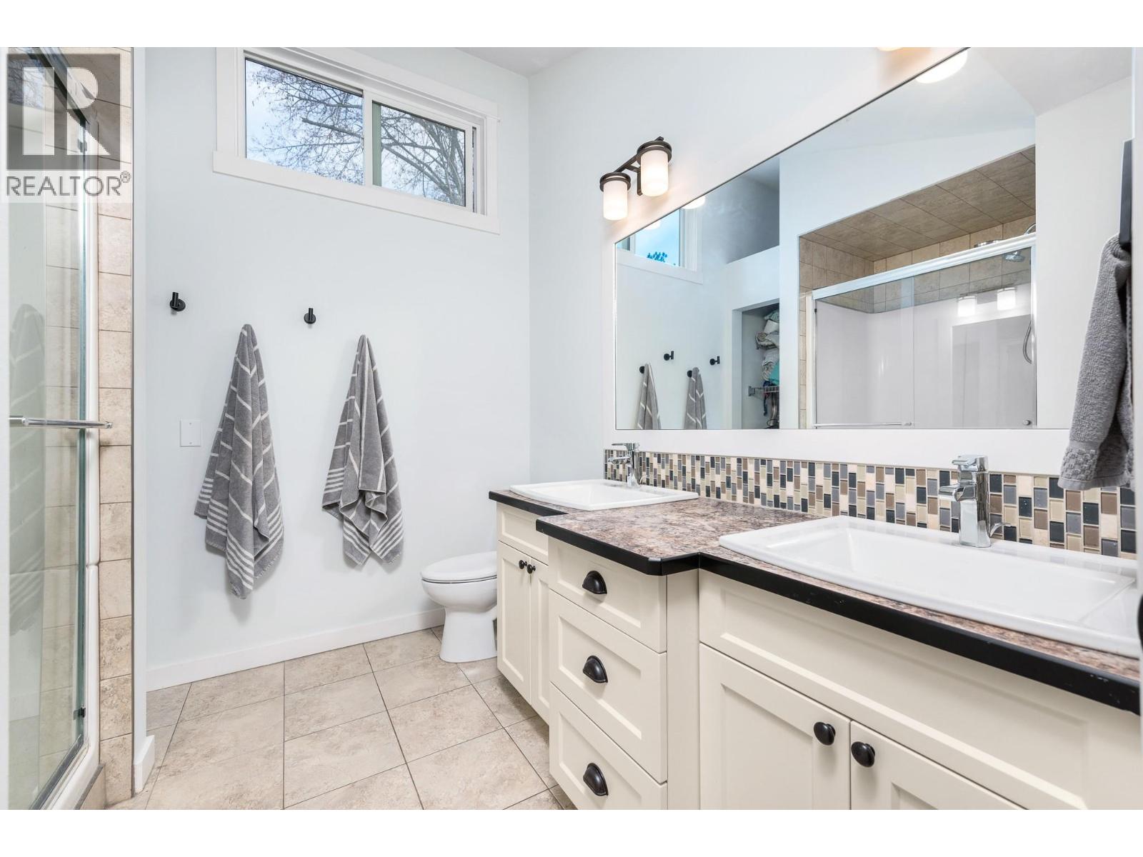 1603 39a Avenue, Vernon, British Columbia  V1T 7S3 - Photo 30 - 10375516