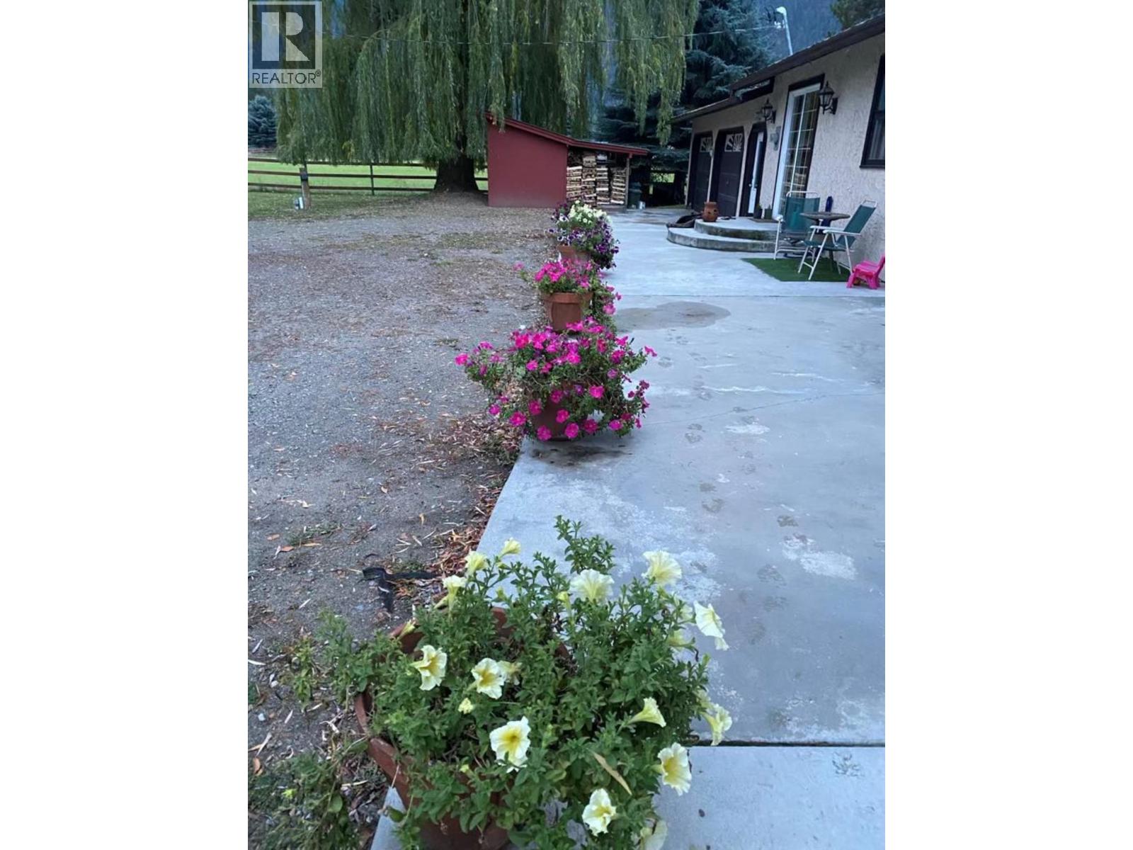 5175 Siminoff Road, Grand Forks, British Columbia  V0H 1H4 - Photo 51 - 10375989