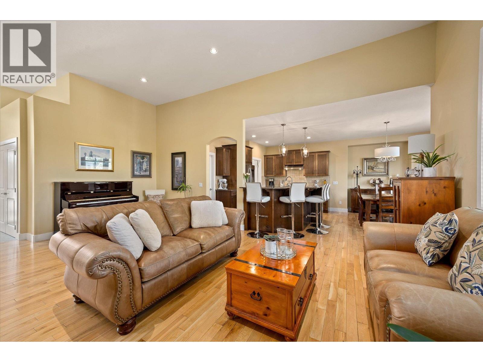 12860 Cliffshore Drive, Lake Country, British Columbia  V4V 2P7 - Photo 11 - 10375684