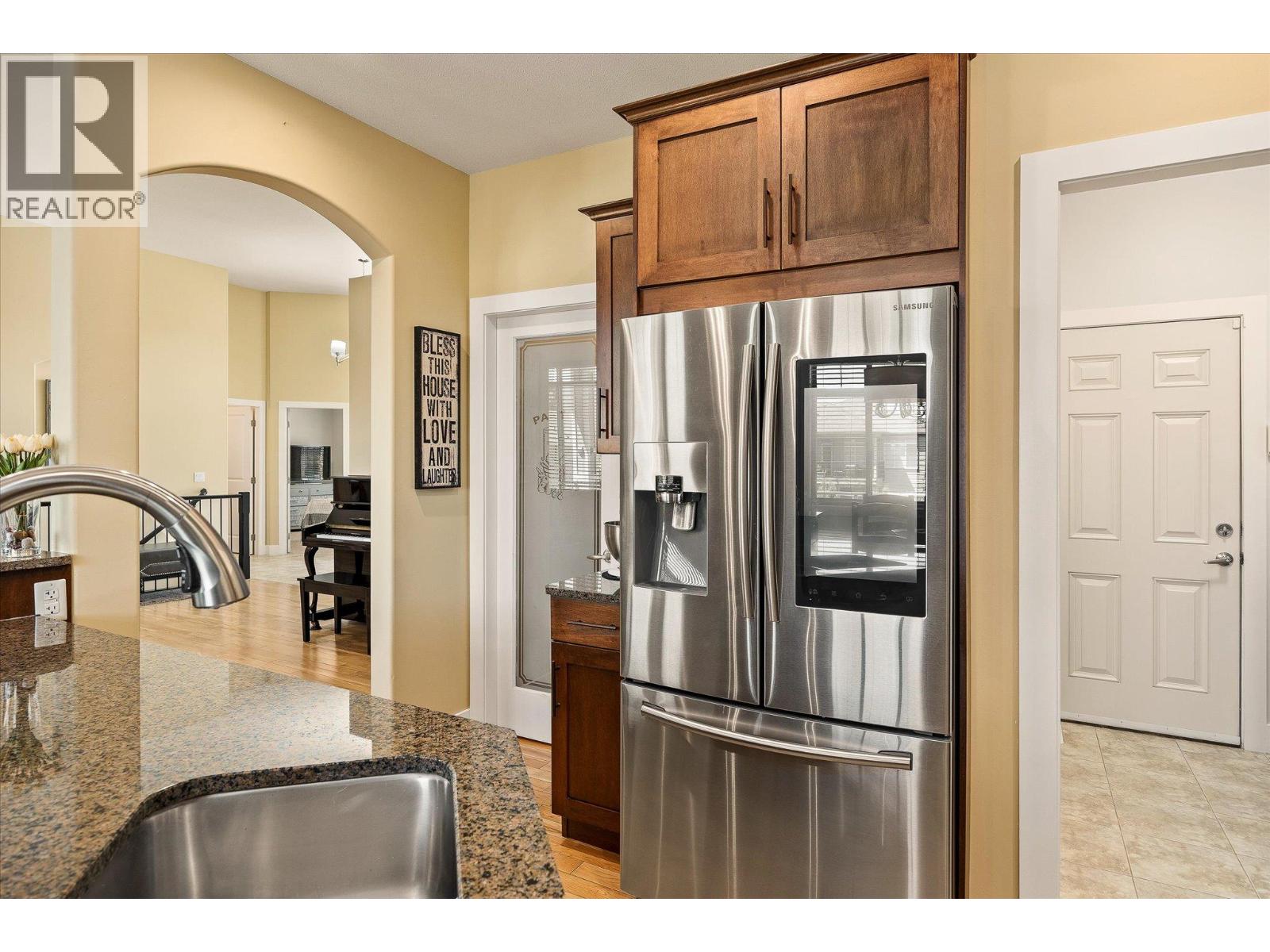 12860 Cliffshore Drive, Lake Country, British Columbia  V4V 2P7 - Photo 14 - 10375684