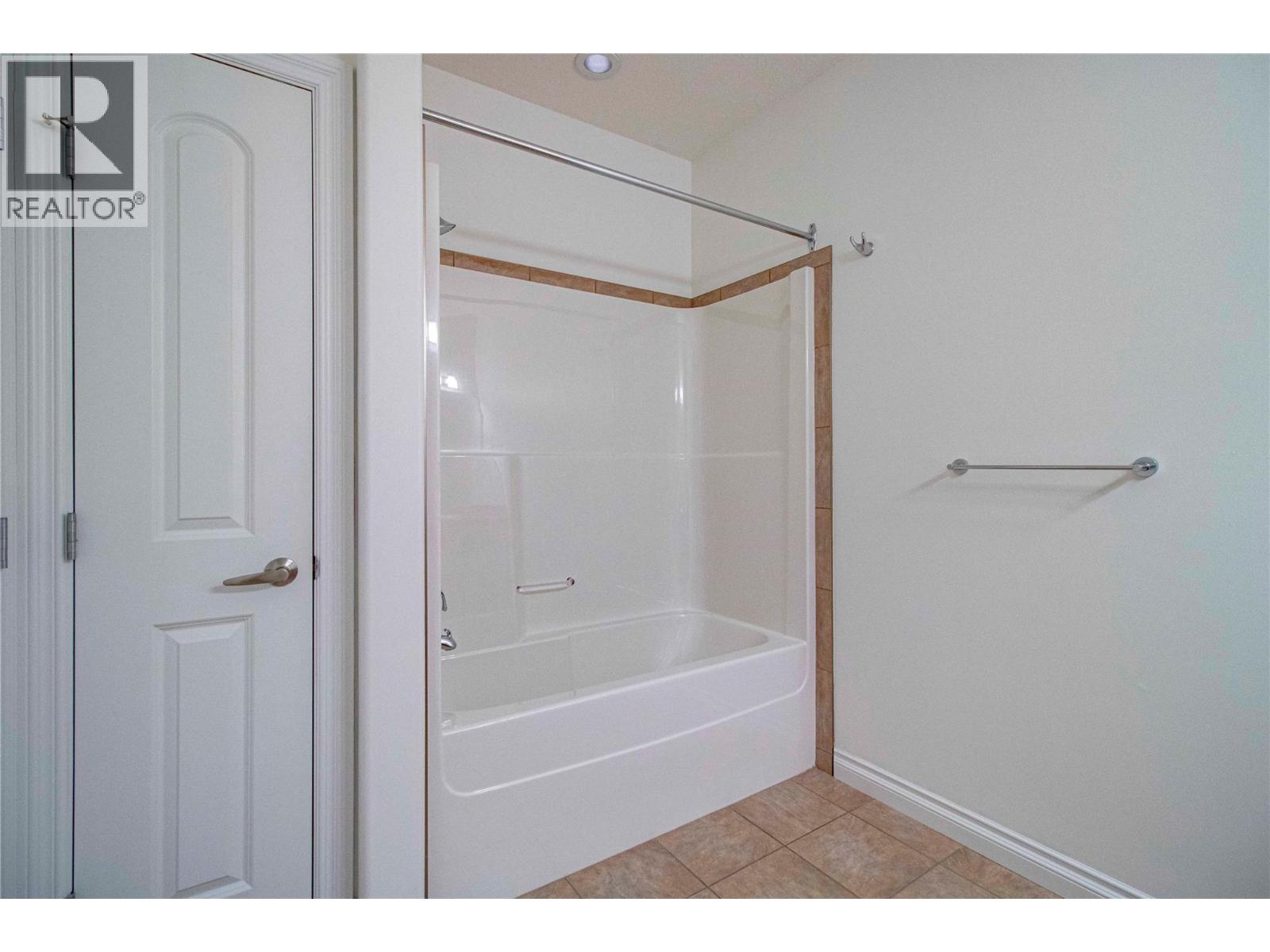 3313 Wilson Street Unit# 307, Penticton, British Columbia  V2A 8J3 - Photo 17 - 10375963