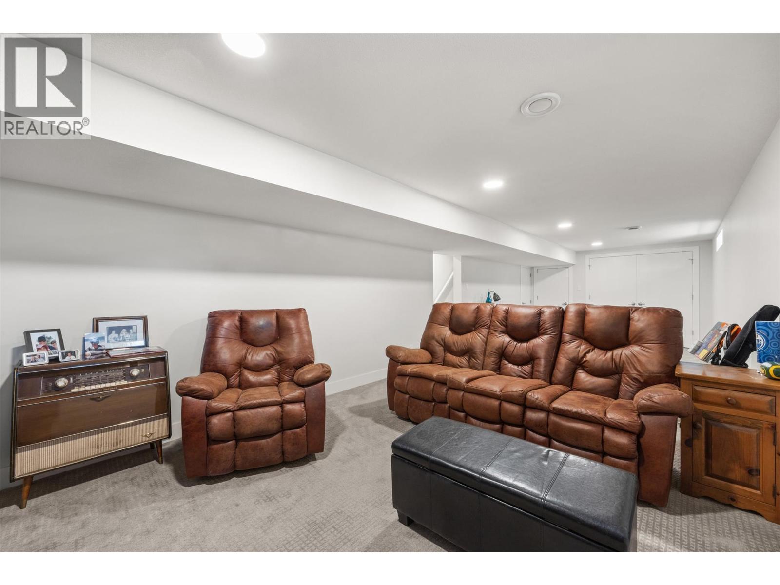 1255 Rio Drive, Kelowna, British Columbia  V1V 1E2 - Photo 21 - 10376126