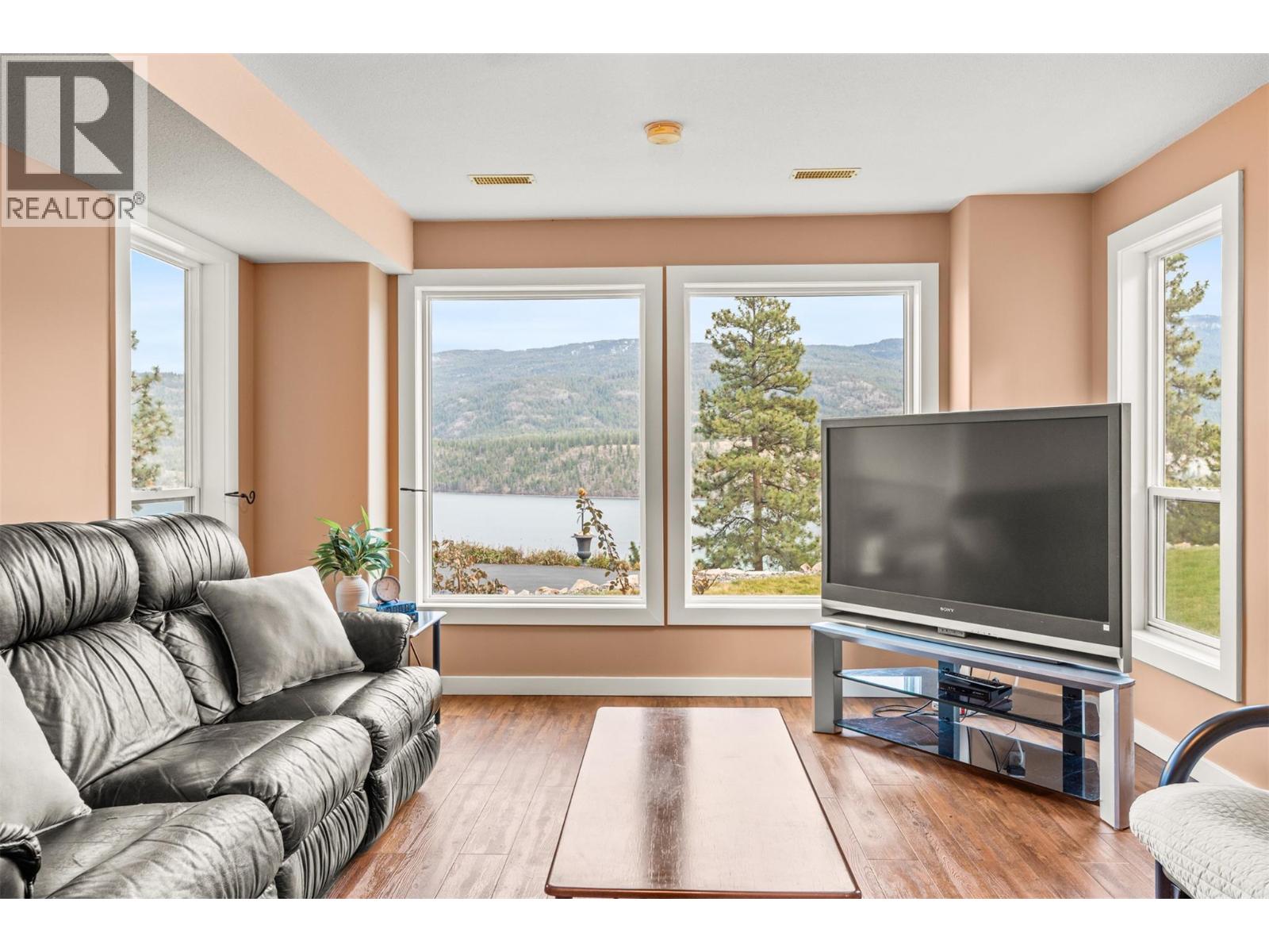 16864 Gatzke Road, Lake Country, British Columbia  V4V 2J1 - Photo 42 - 10374673