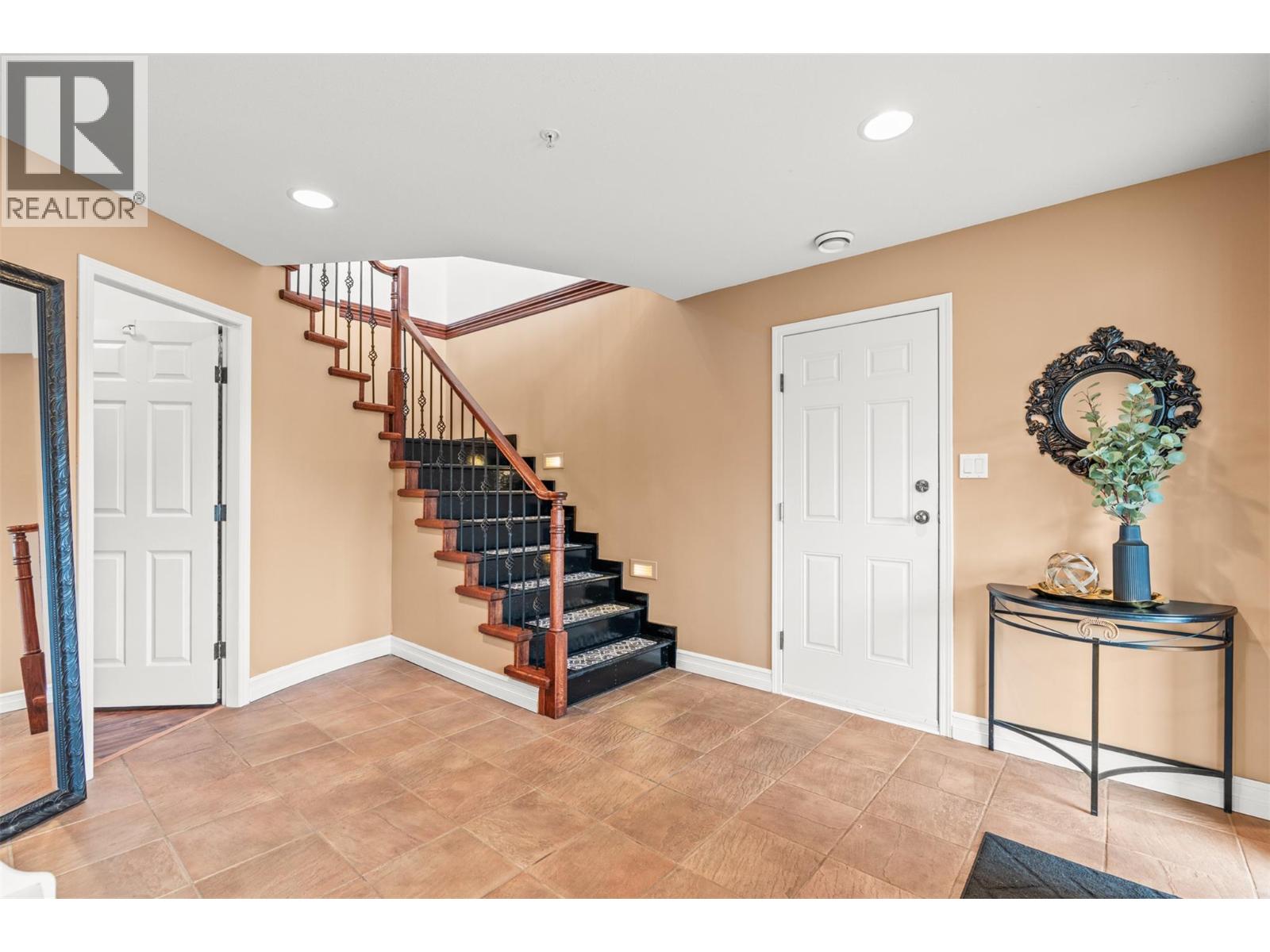 16864 Gatzke Road, Lake Country, British Columbia  V4V 2J1 - Photo 8 - 10374673