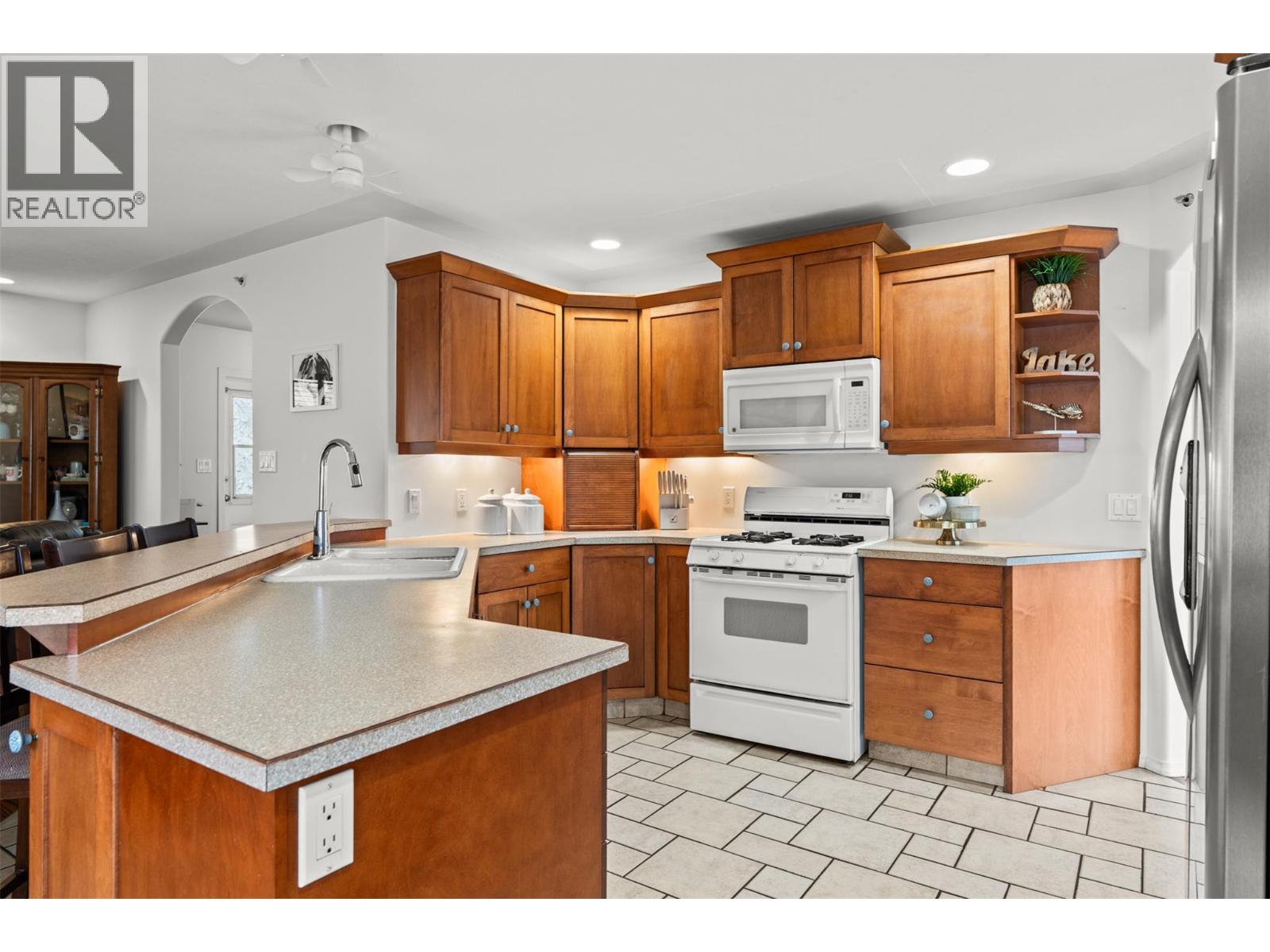 16864 Gatzke Road, Lake Country, British Columbia  V4V 2J1 - Photo 9 - 10374673