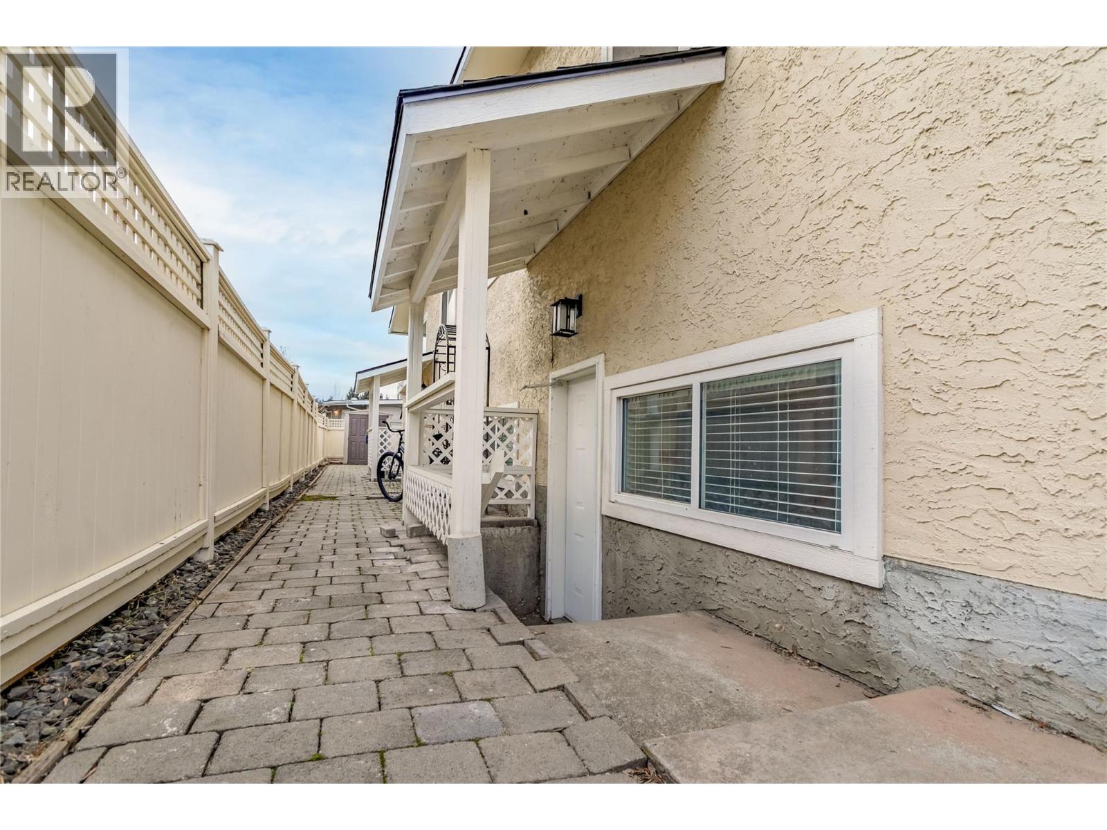 1105 Cactus Road, Kelowna, British Columbia  V1X 5N3 - Photo 15 - 10374291