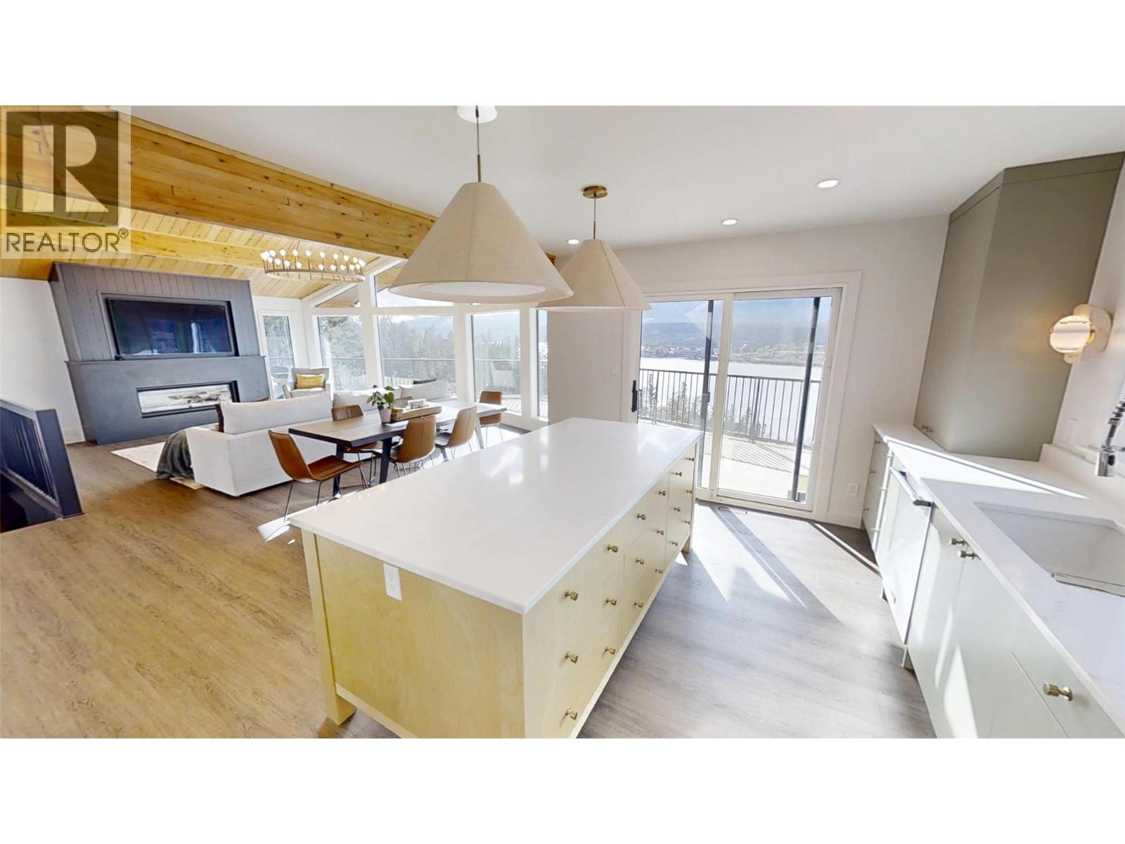 521 Upper Lakeview Road, Invermere, British Columbia  V0A 1K3 - Photo 11 - 10376119