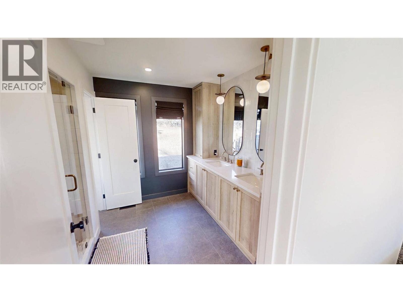 521 Upper Lakeview Road, Invermere, British Columbia  V0A 1K3 - Photo 13 - 10376119