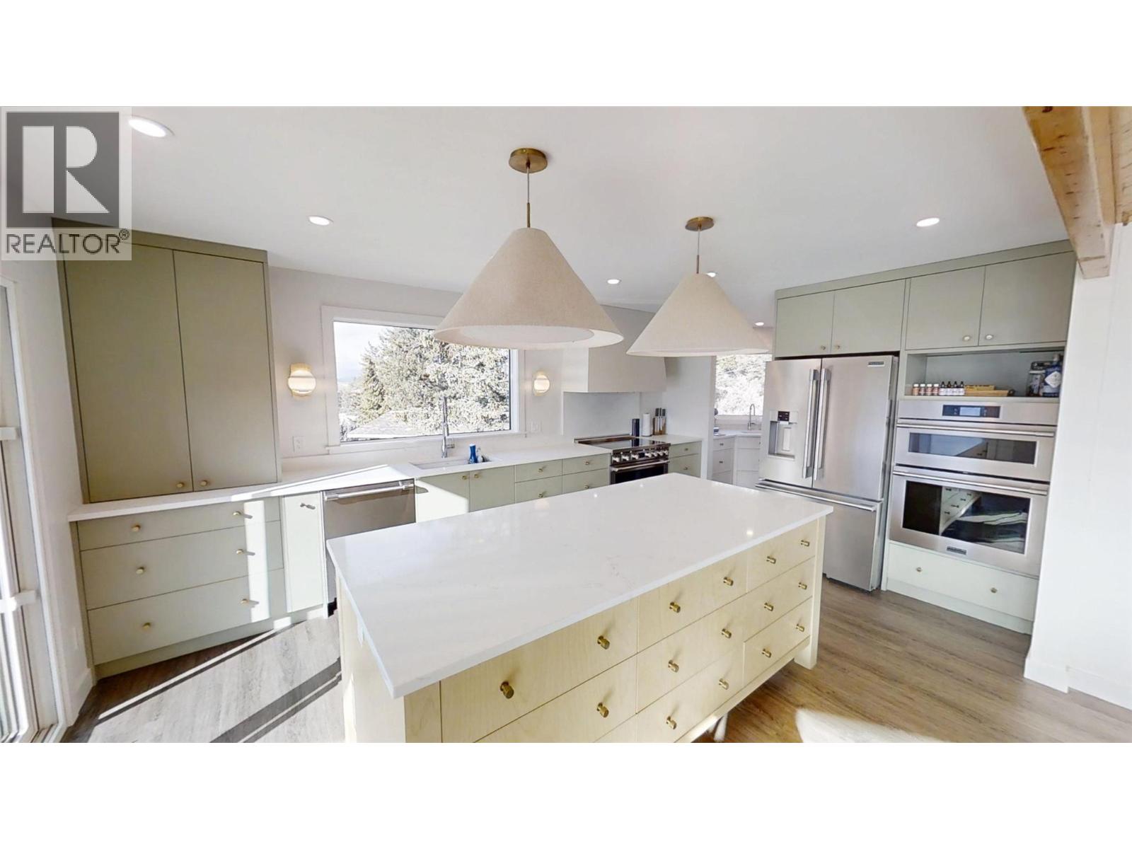 521 Upper Lakeview Road, Invermere, British Columbia  V0A 1K3 - Photo 7 - 10376119