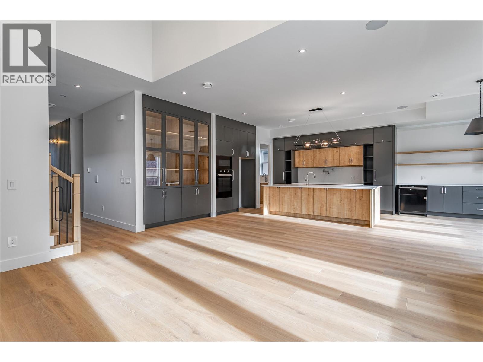 1008 Bull Crescent, Kelowna, British Columbia  V1W 0E6 - Photo 10 - 10374471