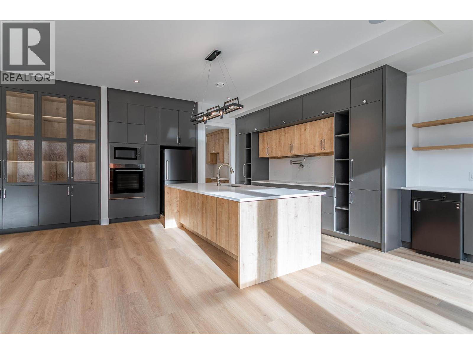 1008 Bull Crescent, Kelowna, British Columbia  V1W 0E6 - Photo 12 - 10374471