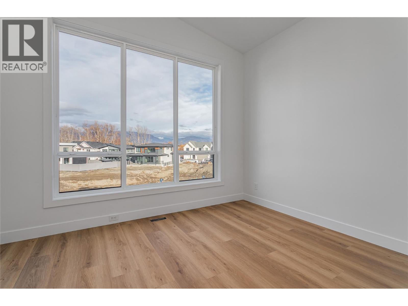 1008 Bull Crescent, Kelowna, British Columbia  V1W 0E6 - Photo 19 - 10374471