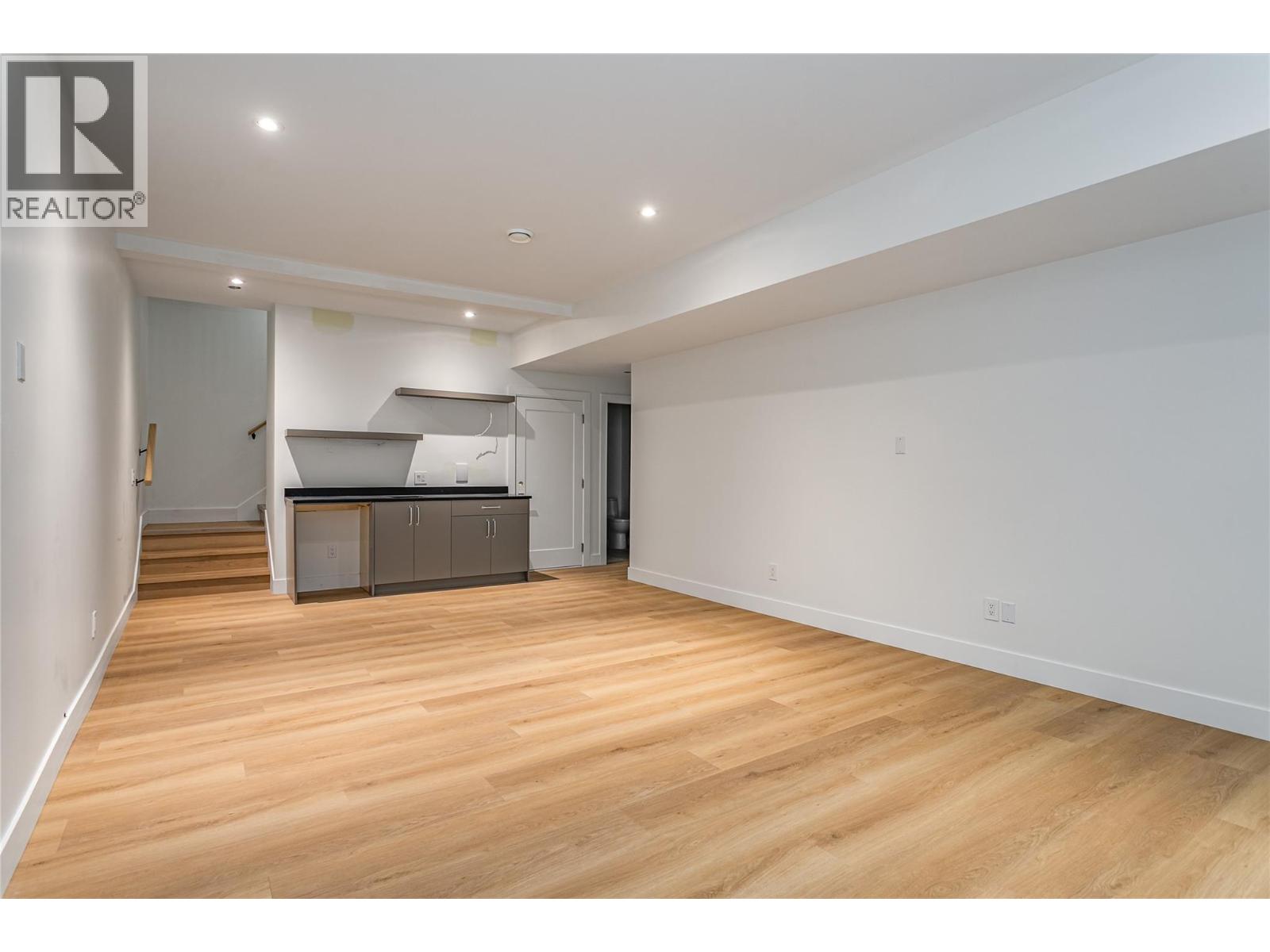 1008 Bull Crescent, Kelowna, British Columbia  V1W 0E6 - Photo 33 - 10374471