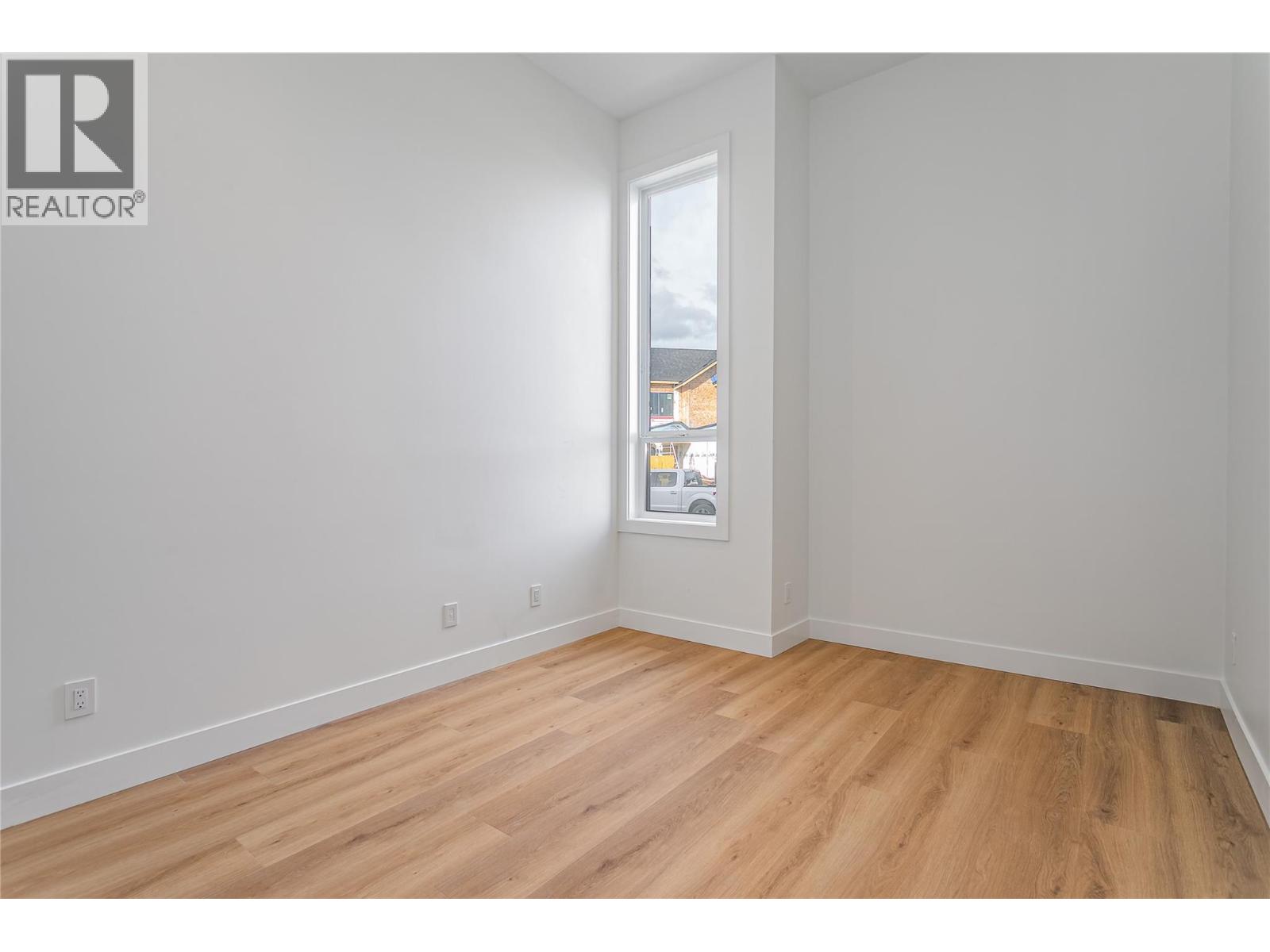 1008 Bull Crescent, Kelowna, British Columbia  V1W 0E6 - Photo 6 - 10374471