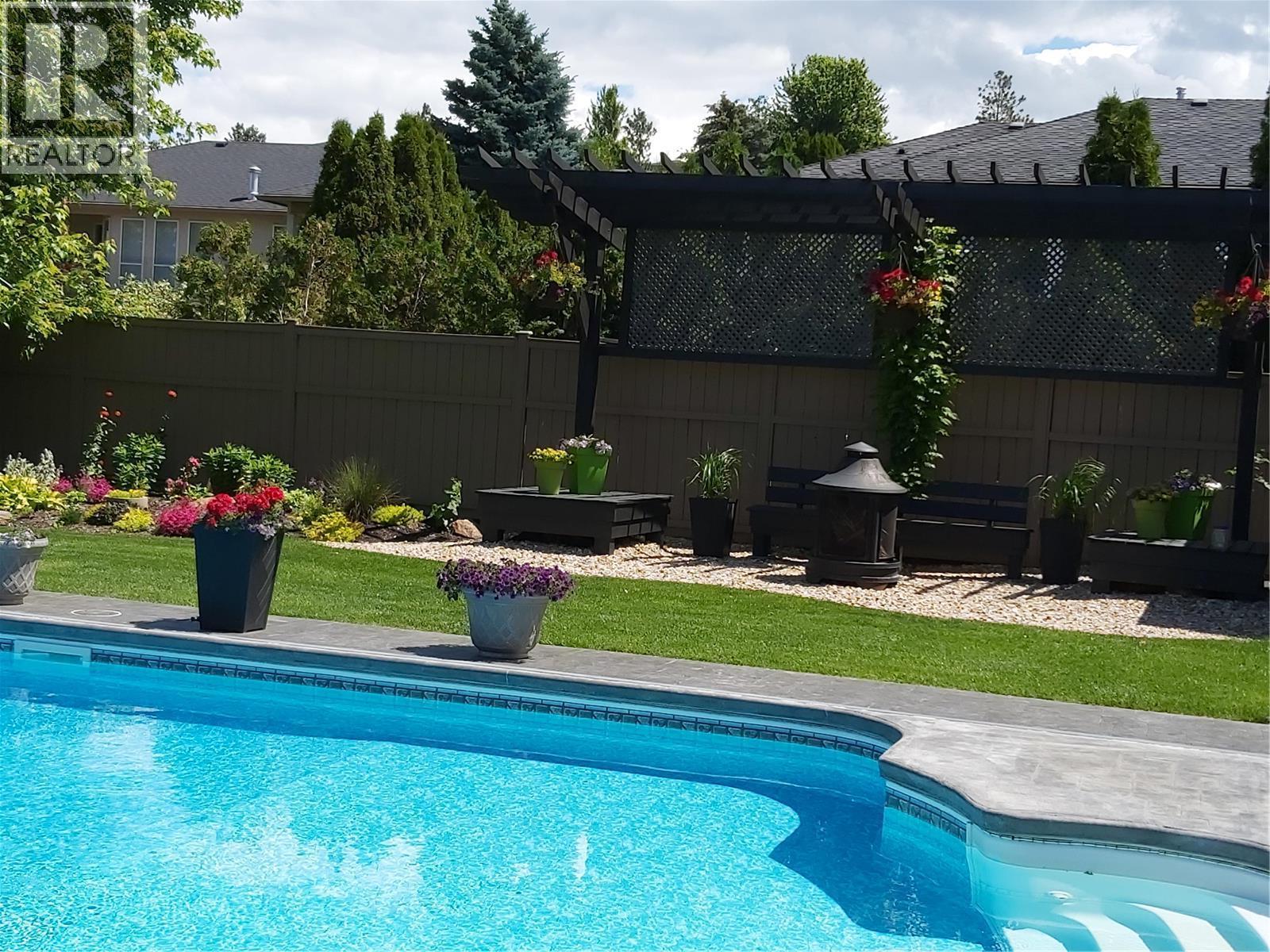 307 Stellar Drive, Kelowna, British Columbia  V1W 4K5 - Photo 54 - 10371109