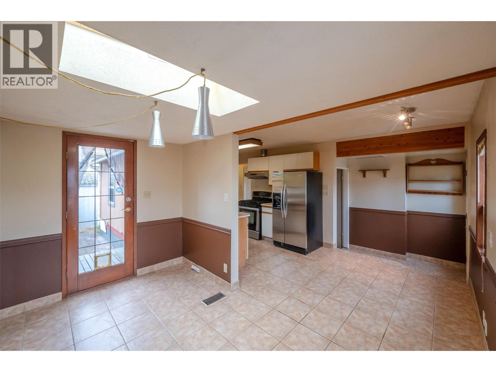 401 Wade Avenue E, Penticton, British Columbia  V2A 4H7 - Photo 10 - 10376151