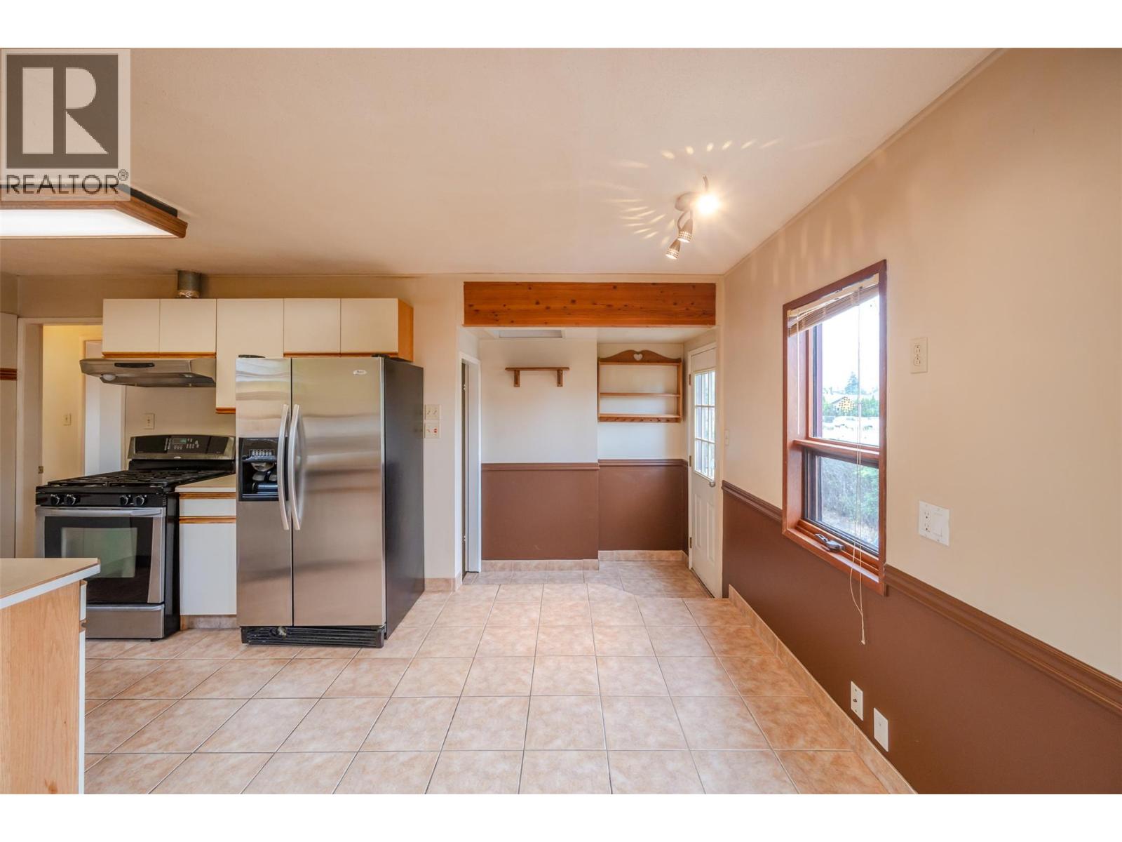 401 Wade Avenue E, Penticton, British Columbia  V2A 4H7 - Photo 12 - 10376151