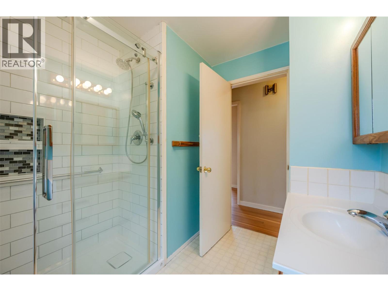 401 Wade Avenue E, Penticton, British Columbia  V2A 4H7 - Photo 19 - 10376151