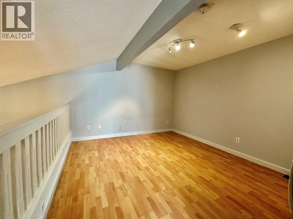 3155 Gordon Drive Unit# 404, Kelowna, British Columbia  V1W 3N6 - Photo 10 - 10376075