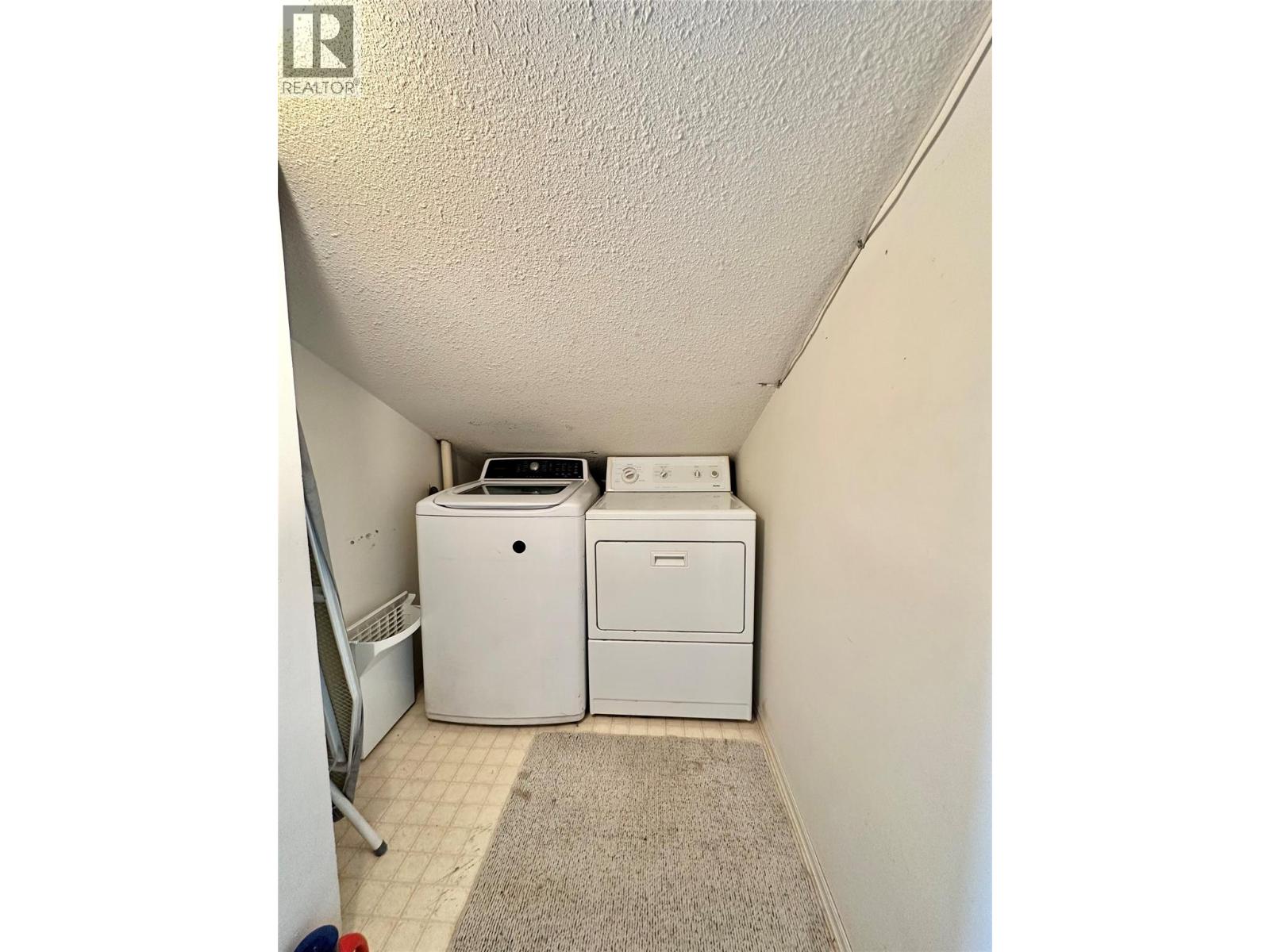 3155 Gordon Drive Unit# 404, Kelowna, British Columbia  V1W 3N6 - Photo 12 - 10376075