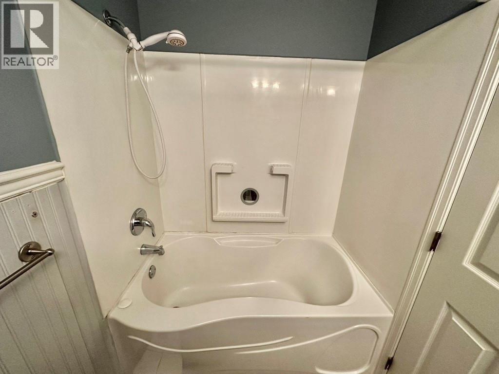 3155 Gordon Drive Unit# 404, Kelowna, British Columbia  V1W 3N6 - Photo 14 - 10376075