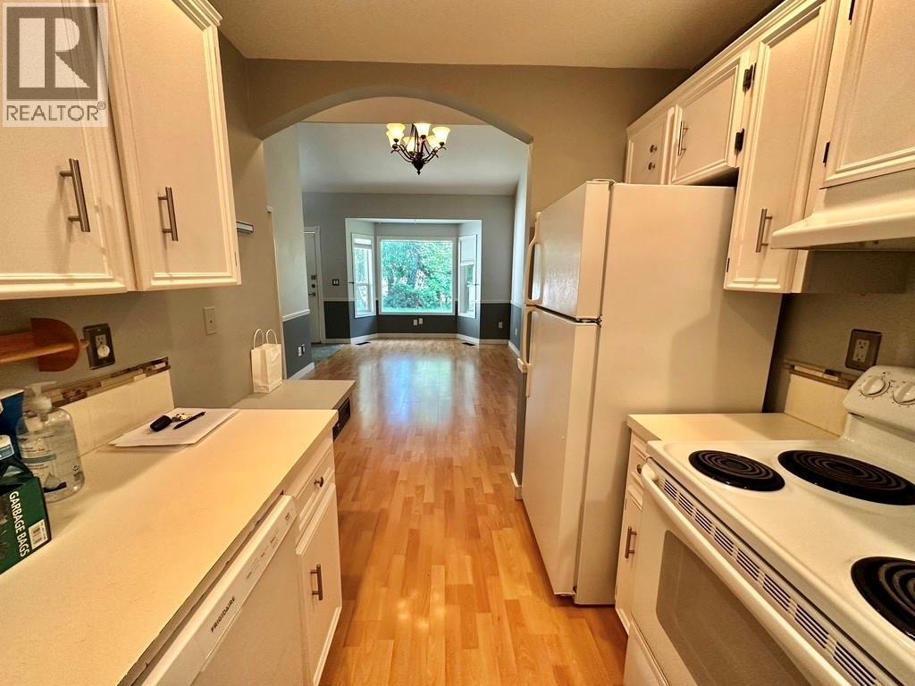 3155 Gordon Drive Unit# 404, Kelowna, British Columbia  V1W 3N6 - Photo 8 - 10376075