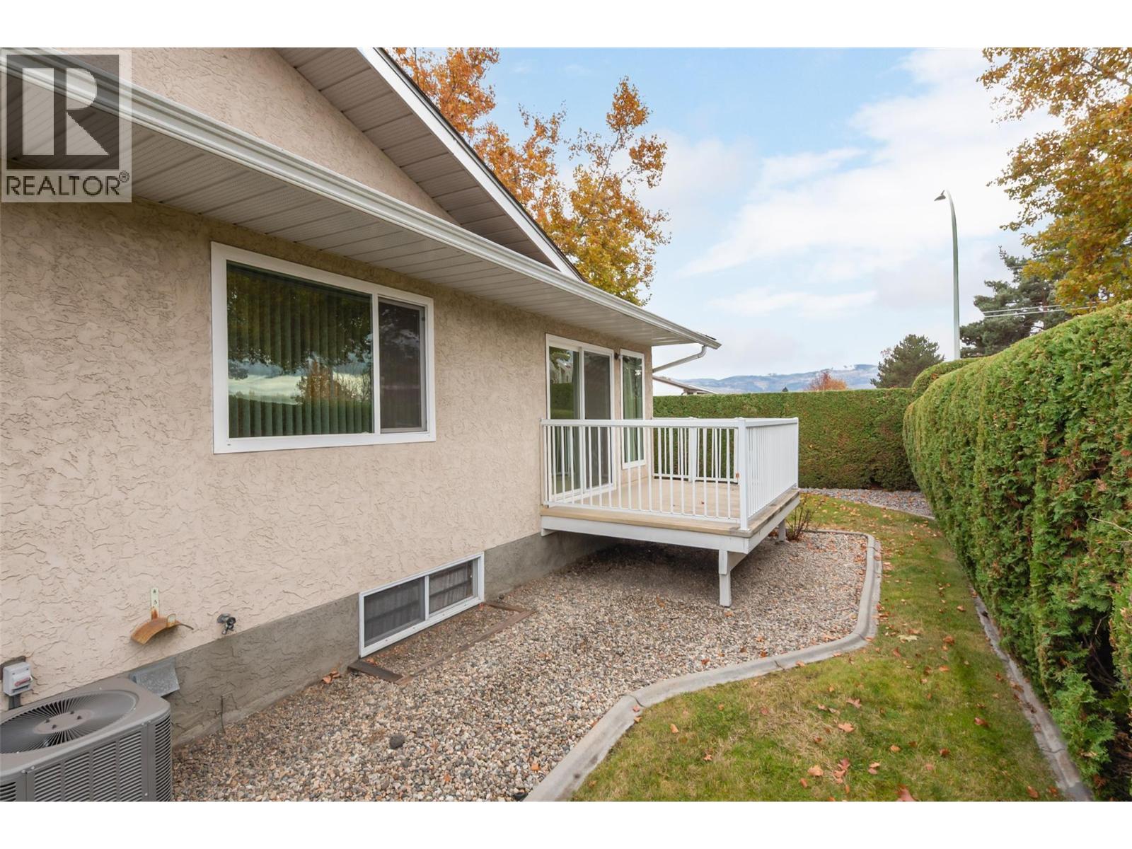 1209 Brookside Avenue Unit# 10, Kelowna, British Columbia  V1Y 5T5 - Photo 13 - 10374196