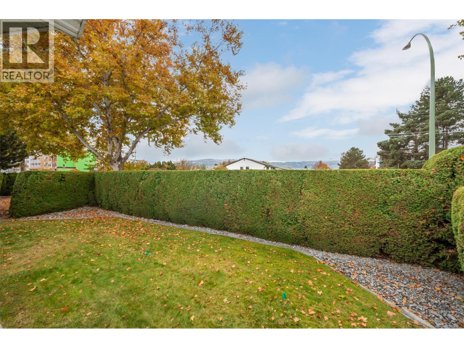 1209 Brookside Avenue Unit# 10, Kelowna, British Columbia  V1Y 5T5 - Photo 18 - 10374196