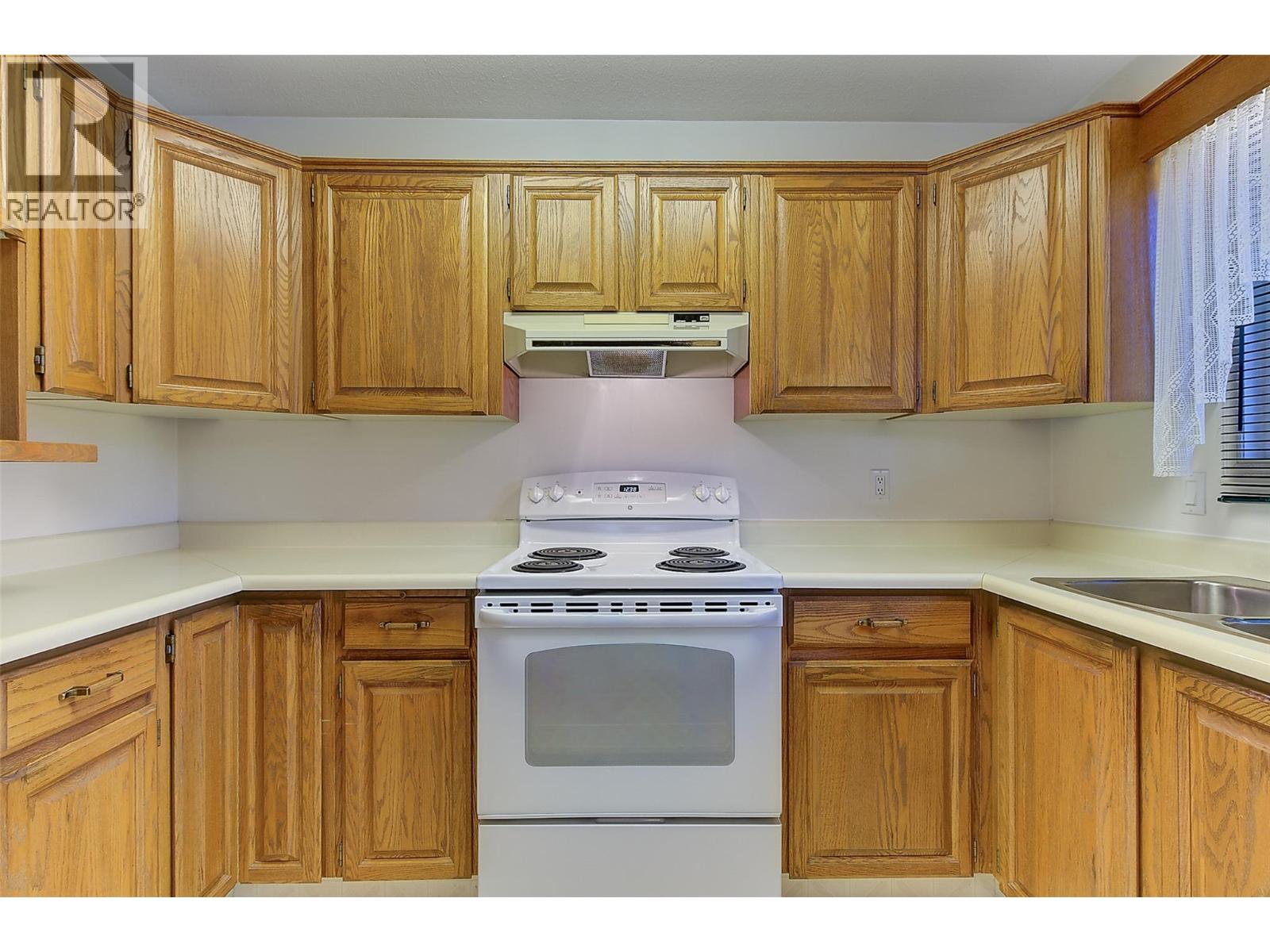 1209 Brookside Avenue Unit# 10, Kelowna, British Columbia  V1Y 5T5 - Photo 24 - 10374196